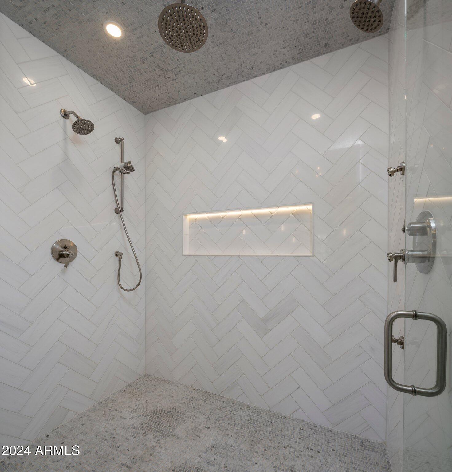 ESTANCIA - Residential