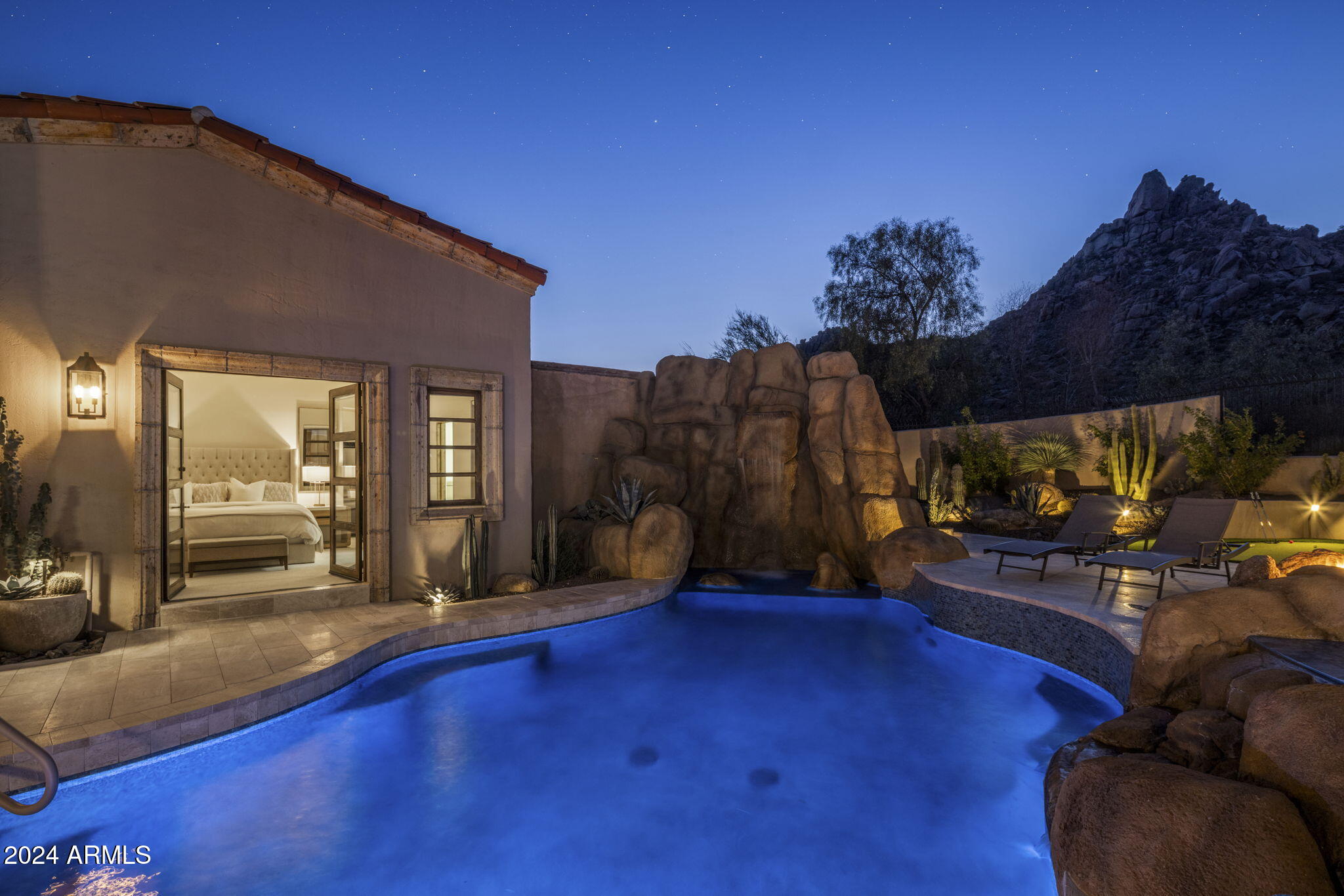 ESTANCIA - Residential