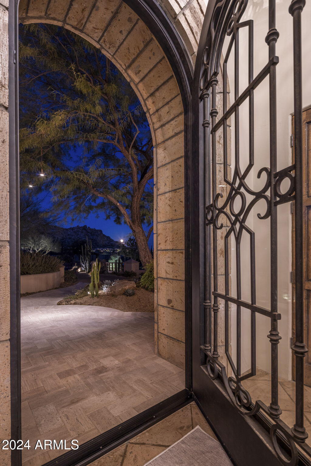 ESTANCIA - Residential