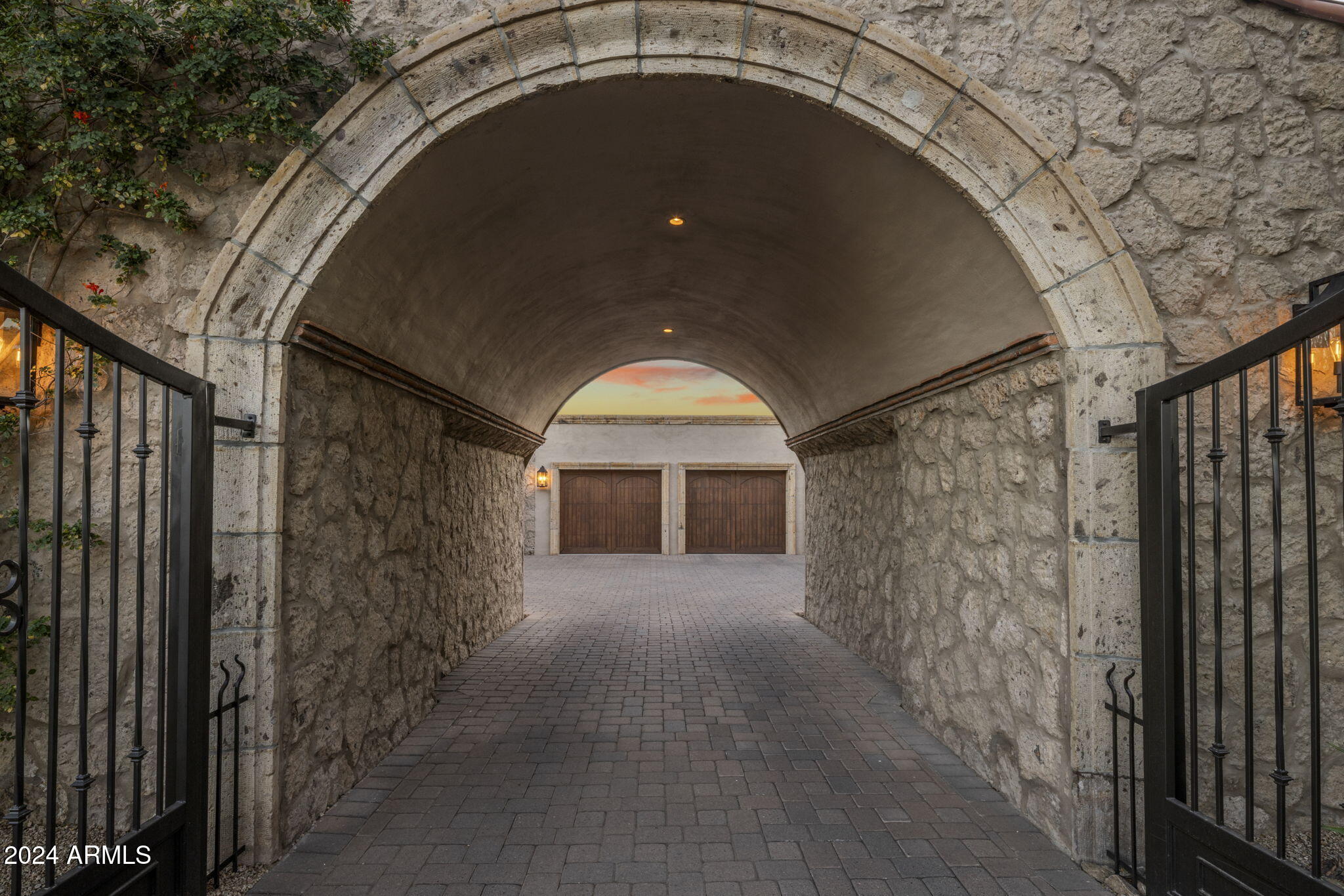 ESTANCIA - Residential