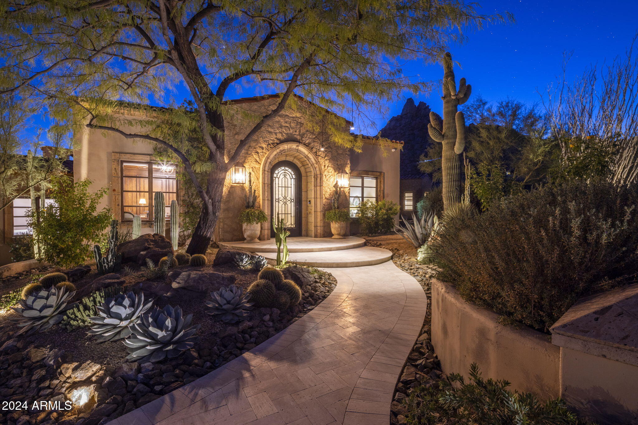ESTANCIA - Residential