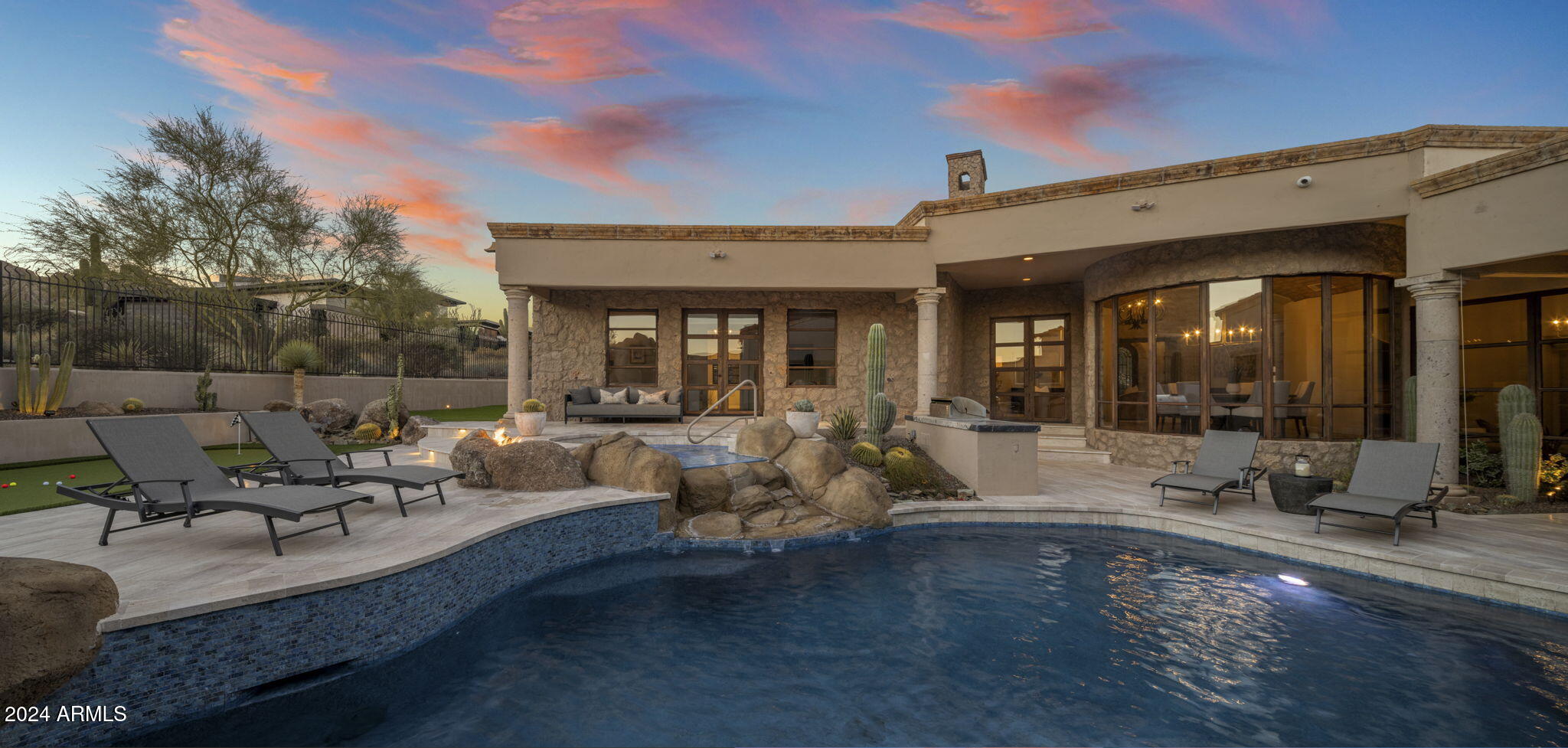ESTANCIA - Residential