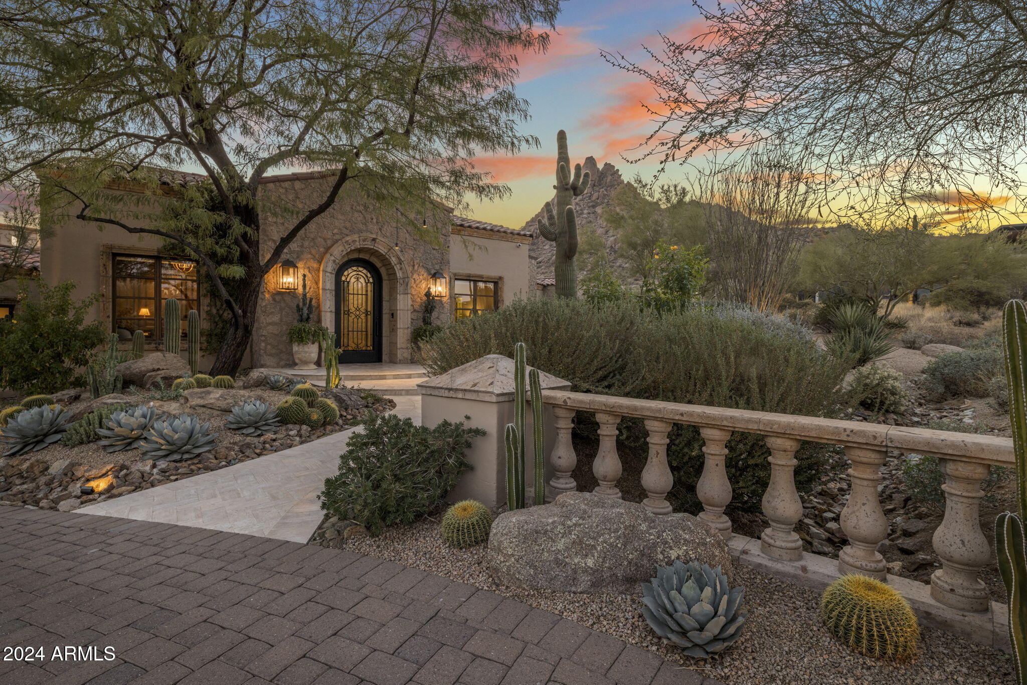 ESTANCIA - Residential