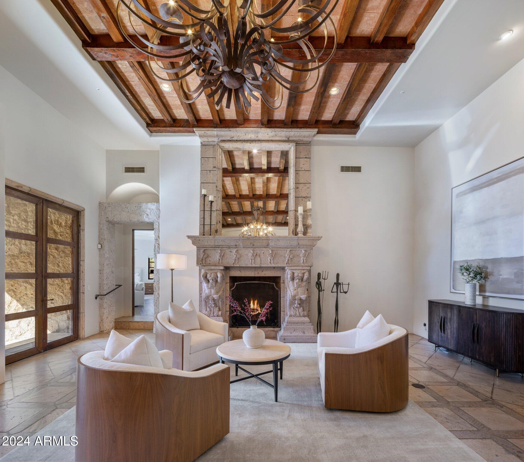 ESTANCIA - Residential