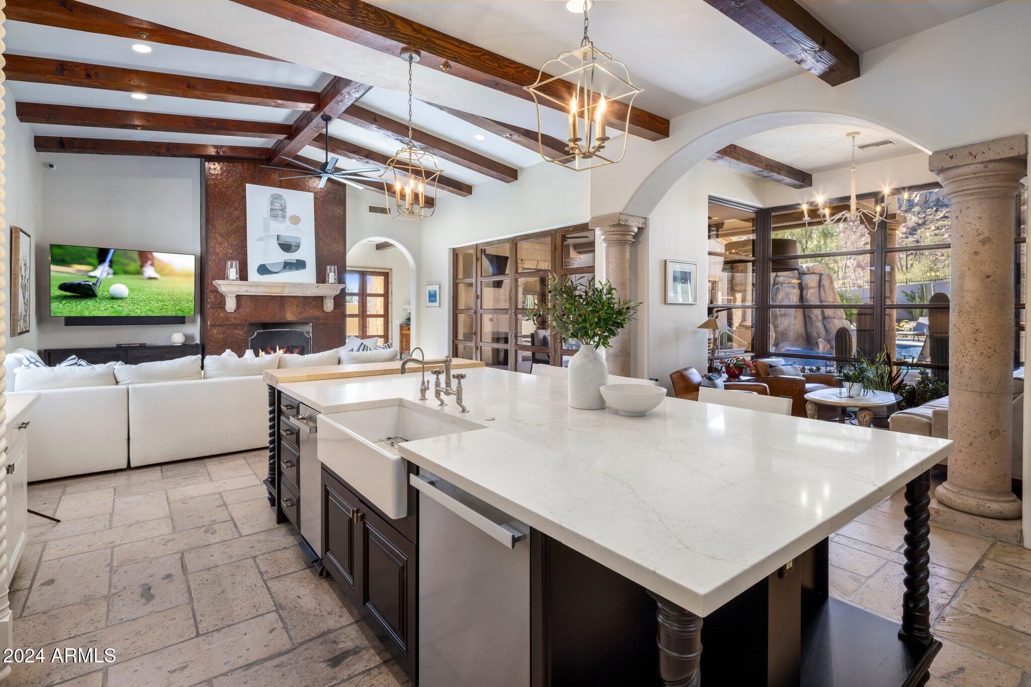 ESTANCIA - Residential