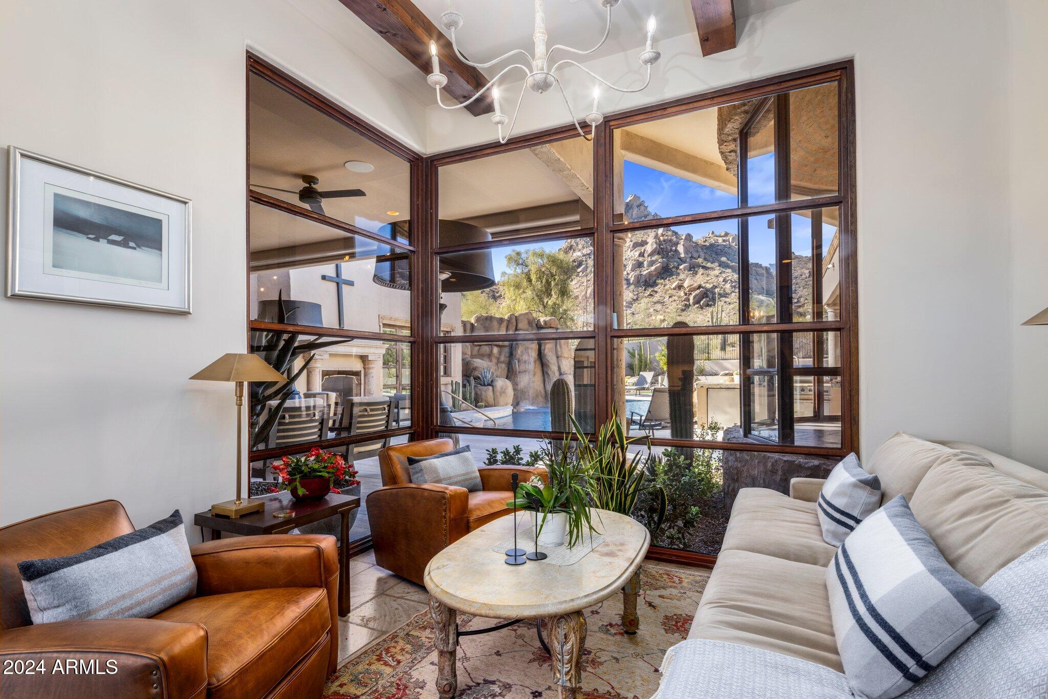 ESTANCIA - Residential