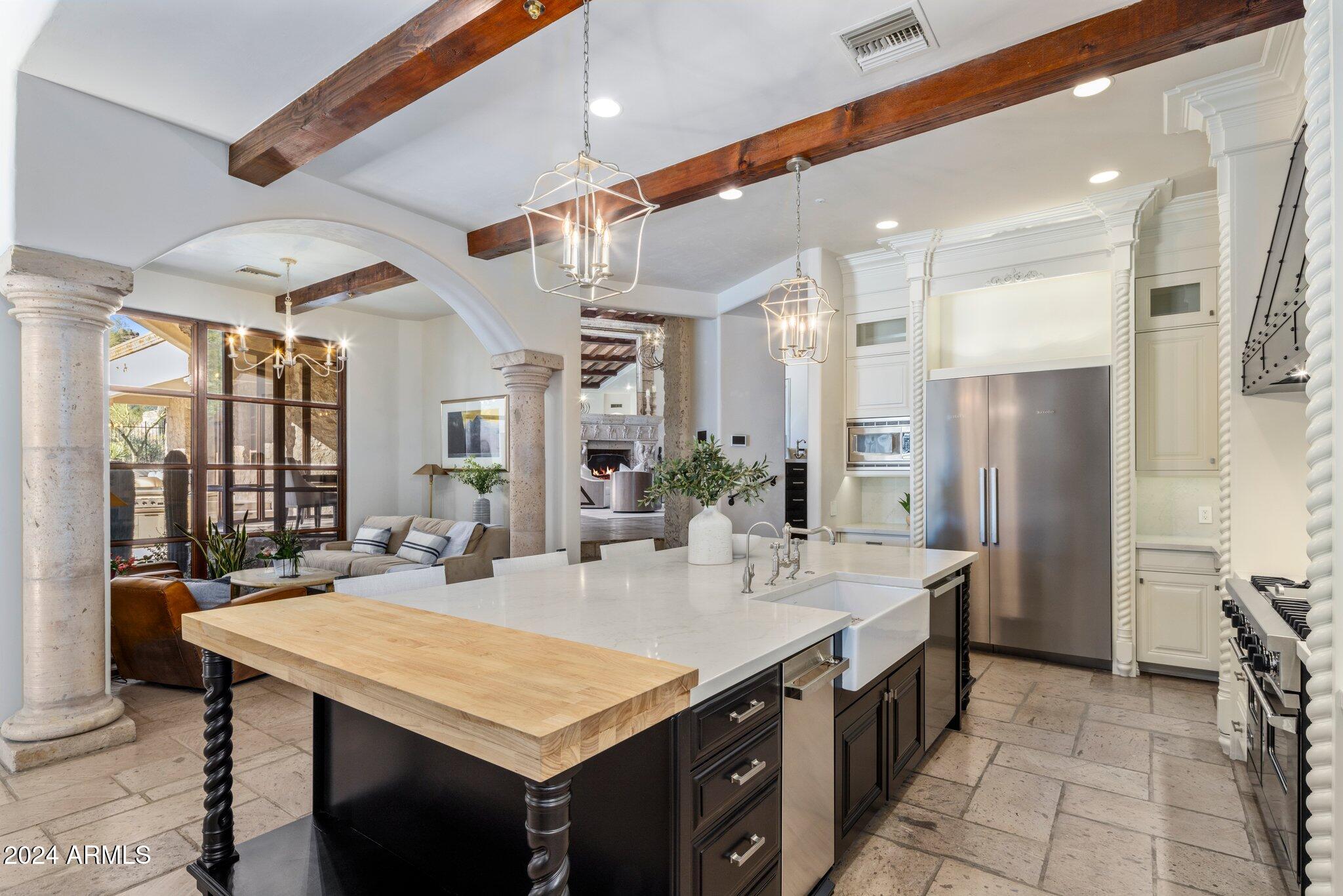 ESTANCIA - Residential
