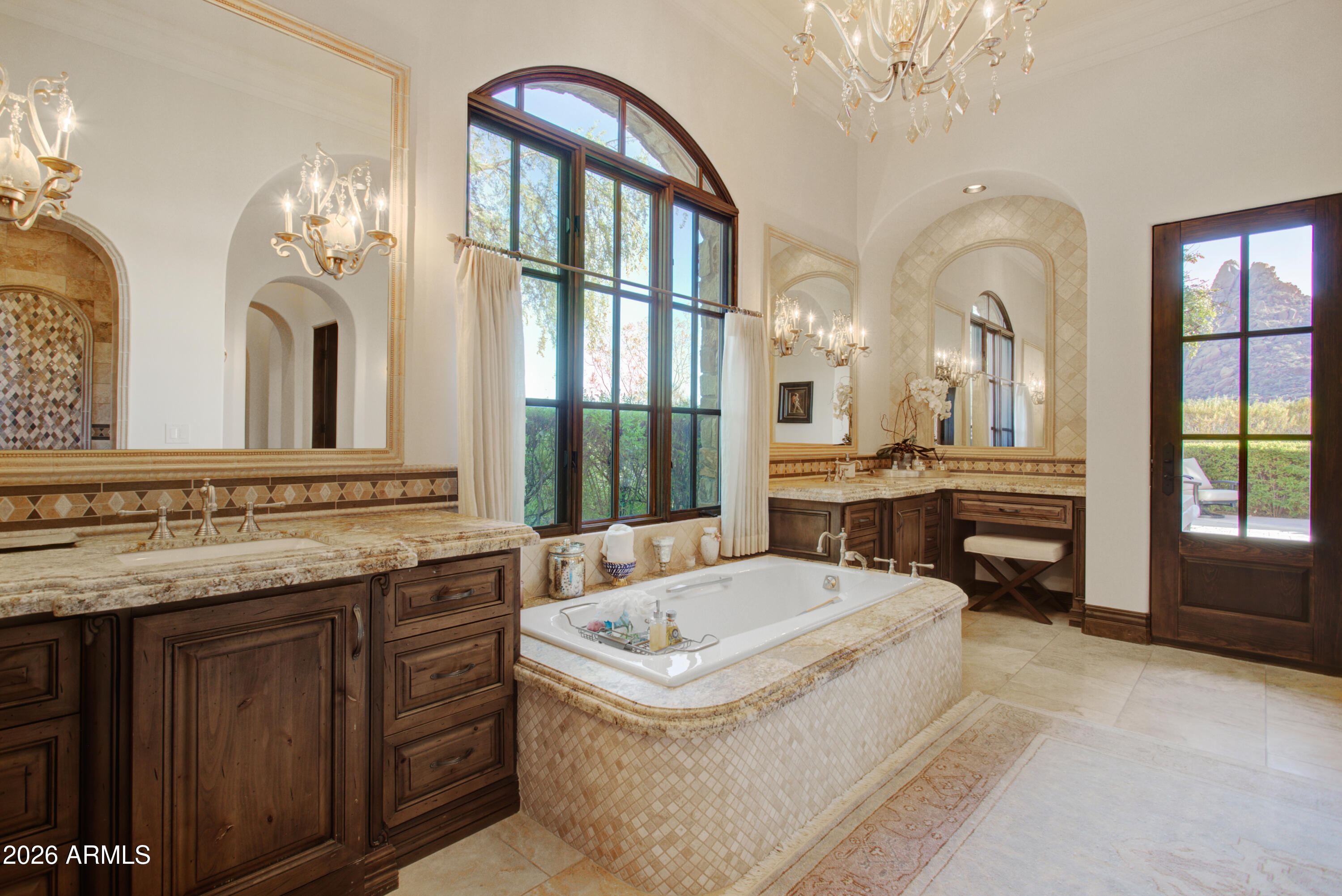 ESTANCIA - Residential