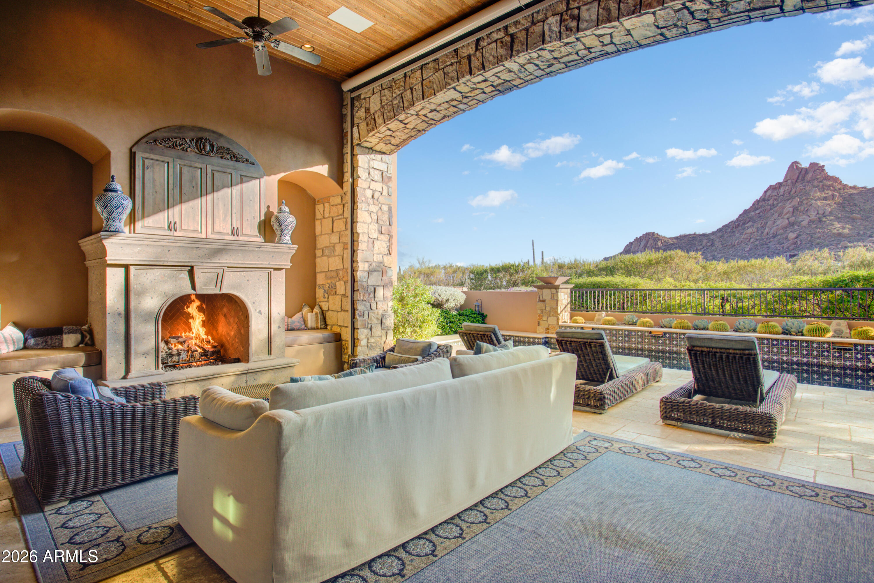 ESTANCIA - Residential