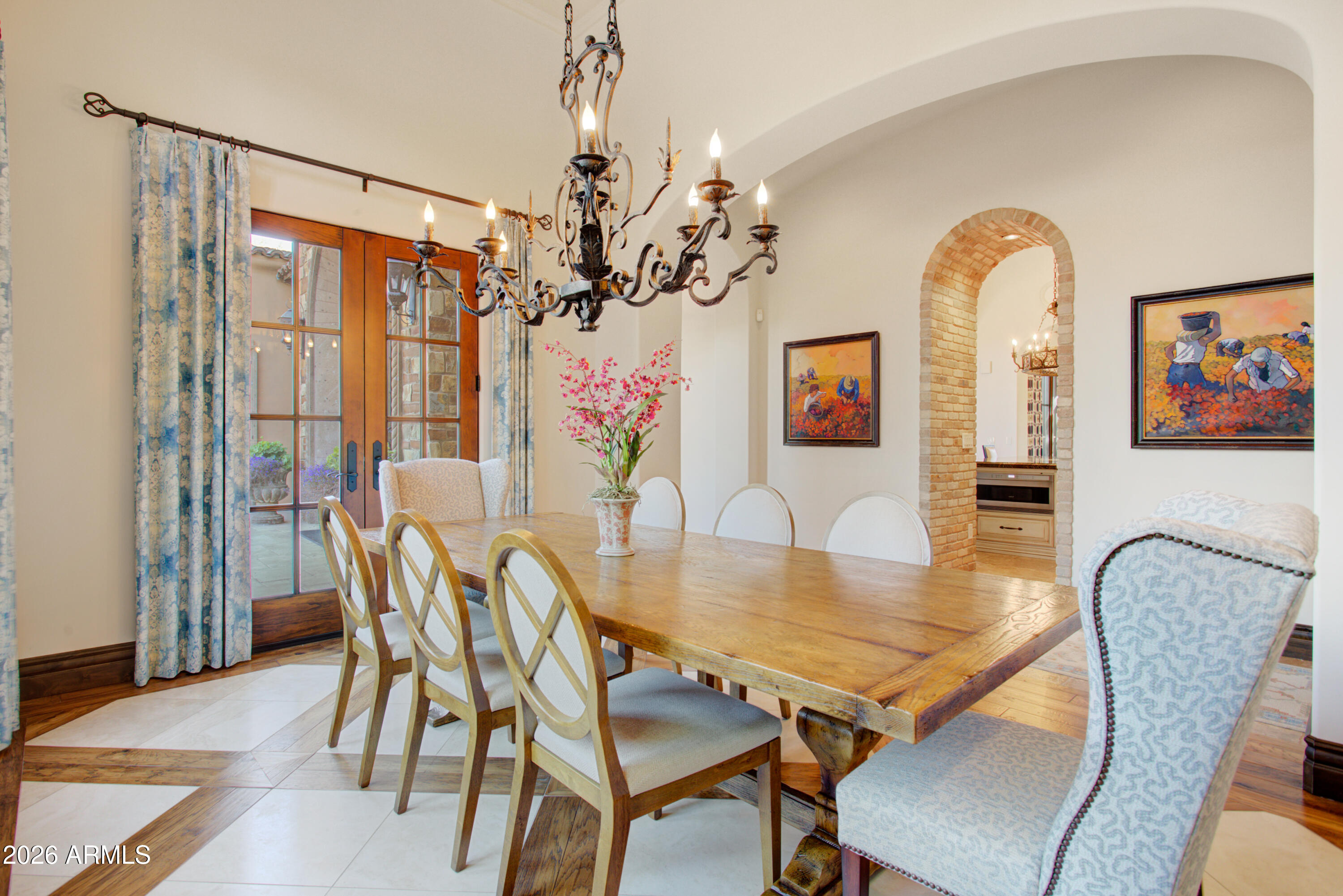 ESTANCIA - Residential