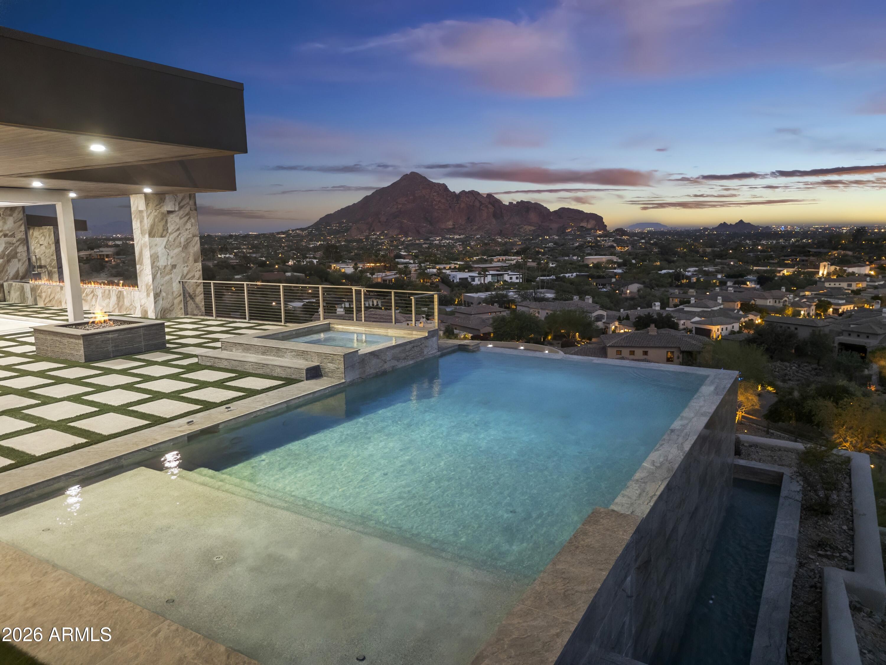 PARADISE RESERVE - Residential