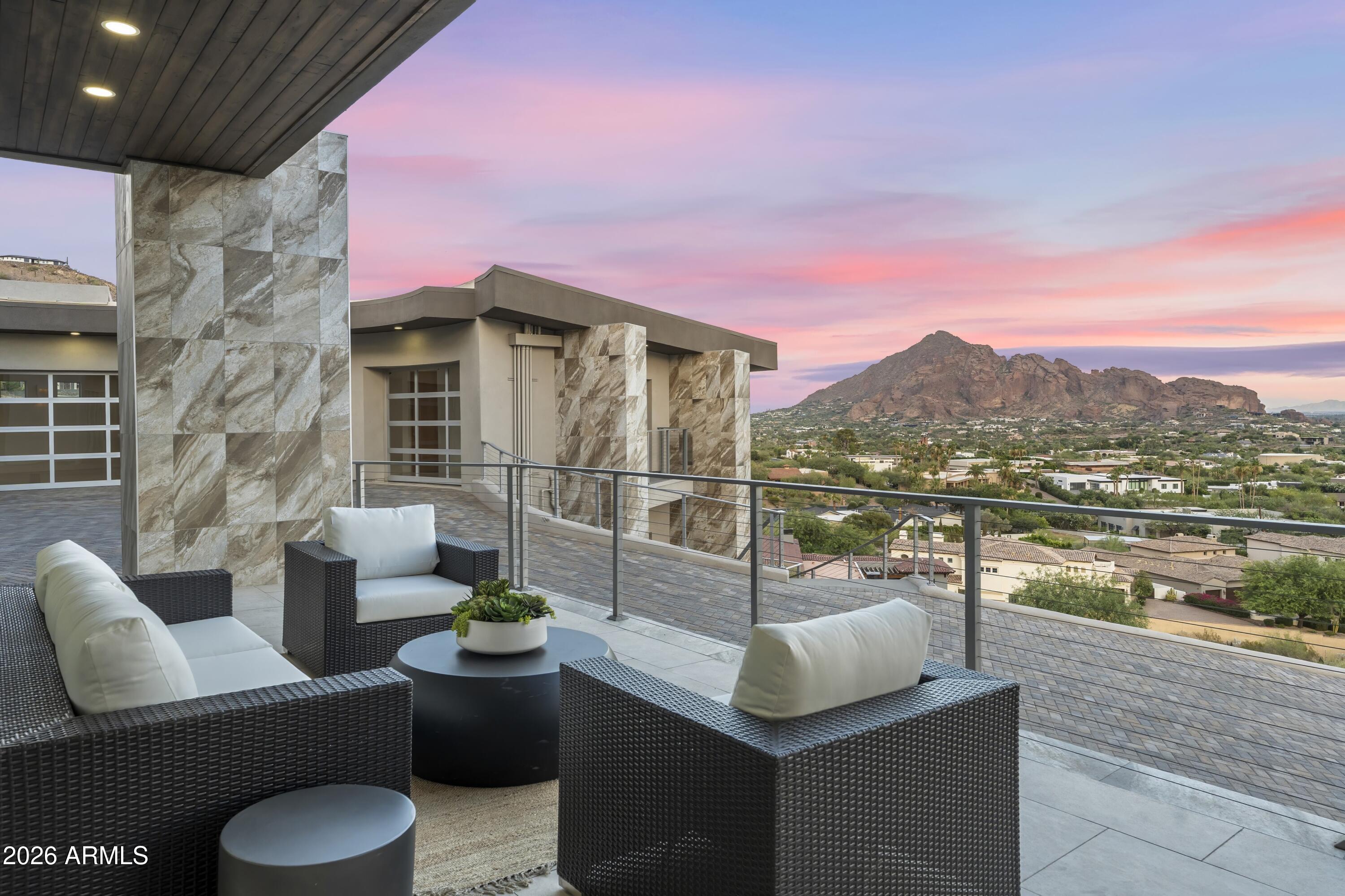 PARADISE RESERVE - Residential