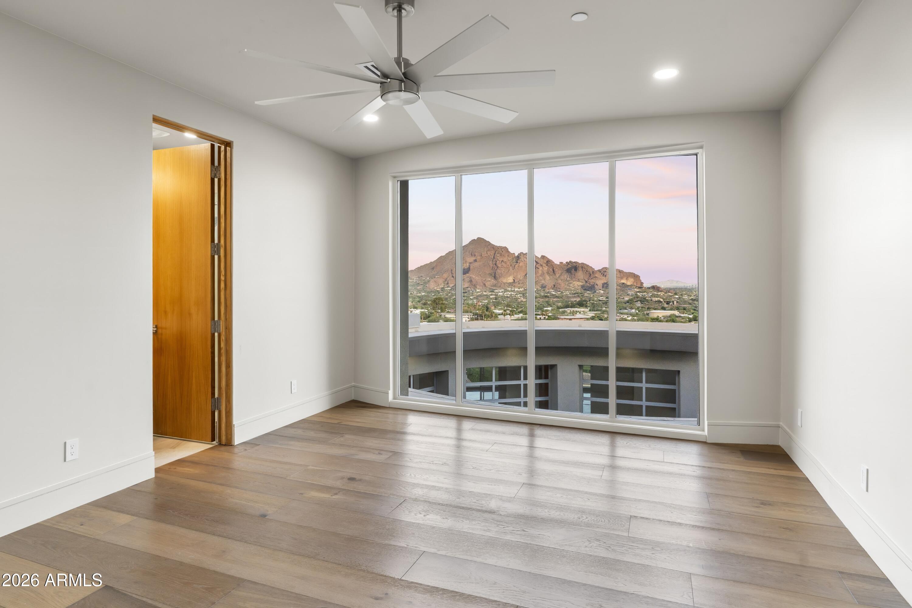 PARADISE RESERVE - Residential