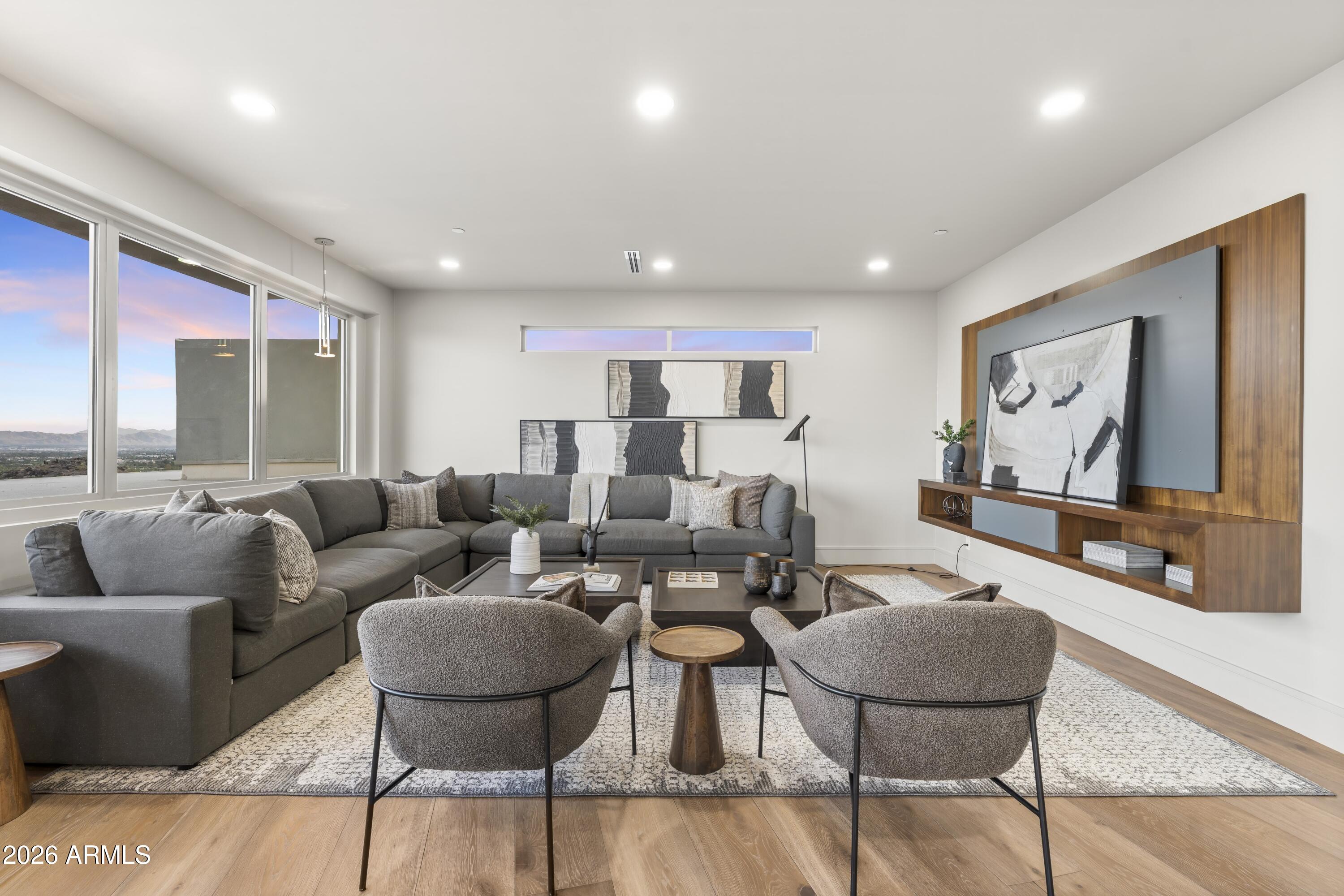 PARADISE RESERVE - Residential
