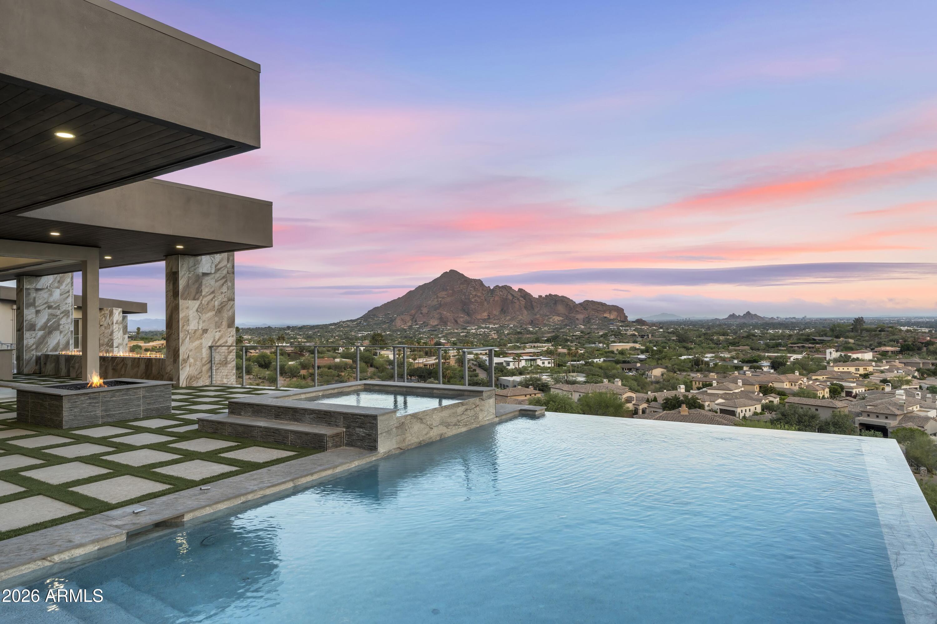 PARADISE RESERVE - Residential