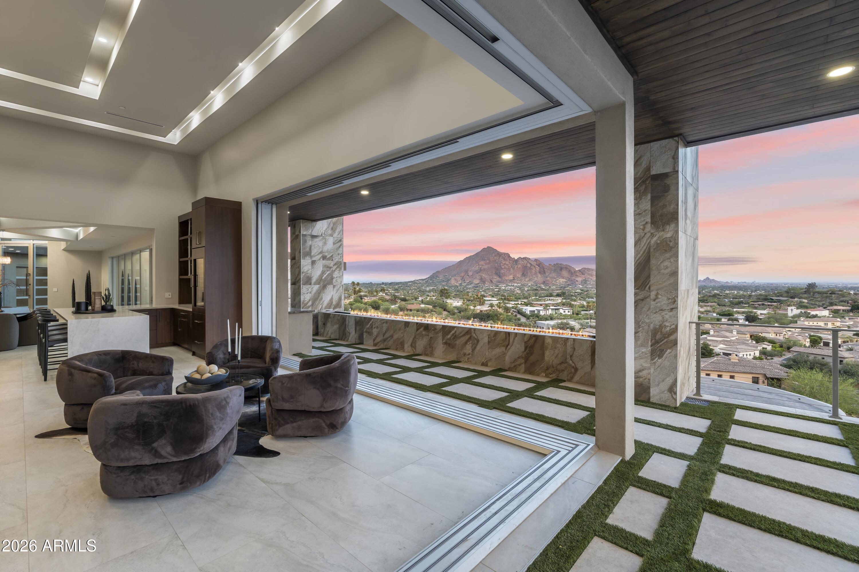 PARADISE RESERVE - Residential