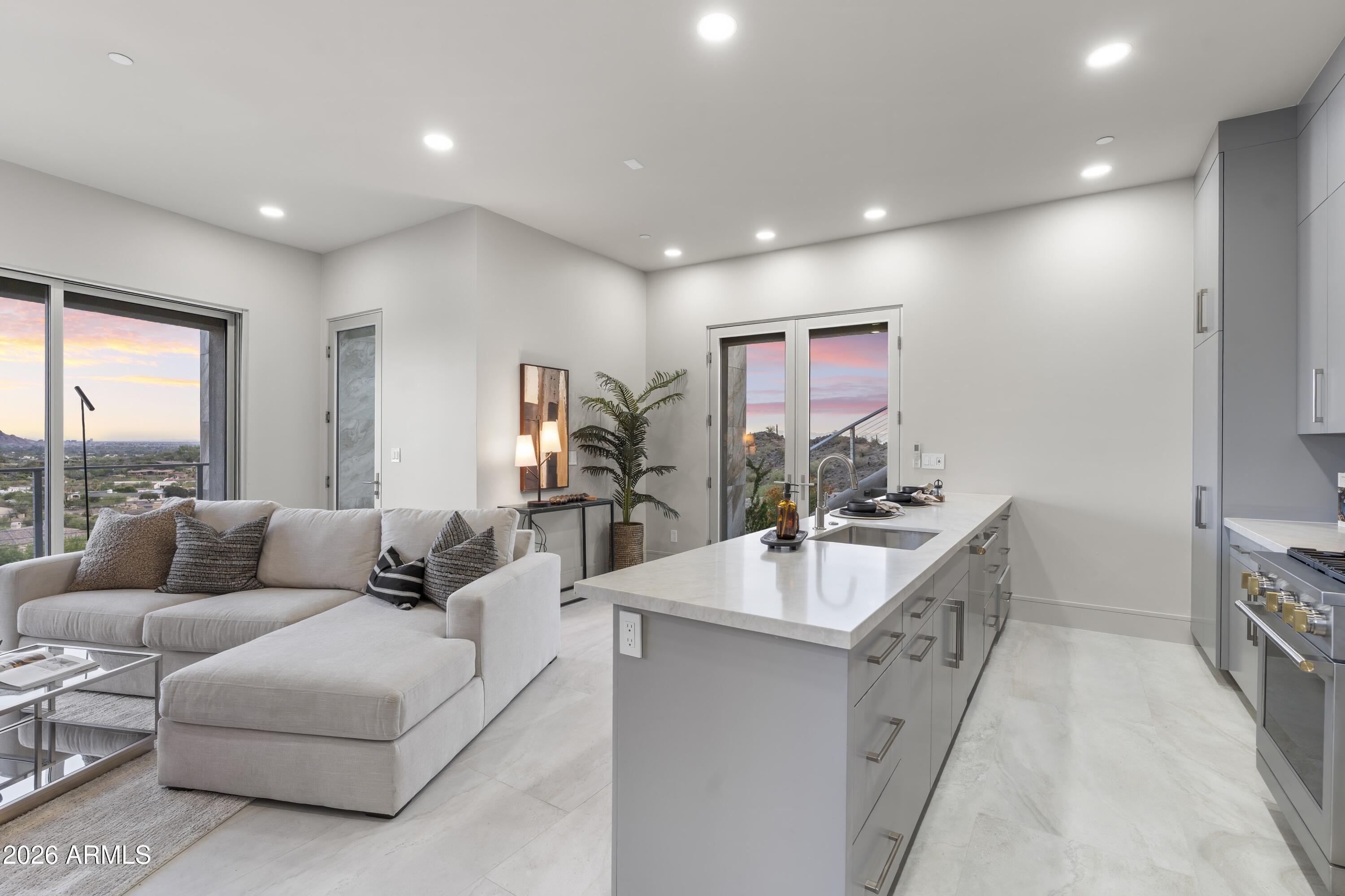 PARADISE RESERVE - Residential
