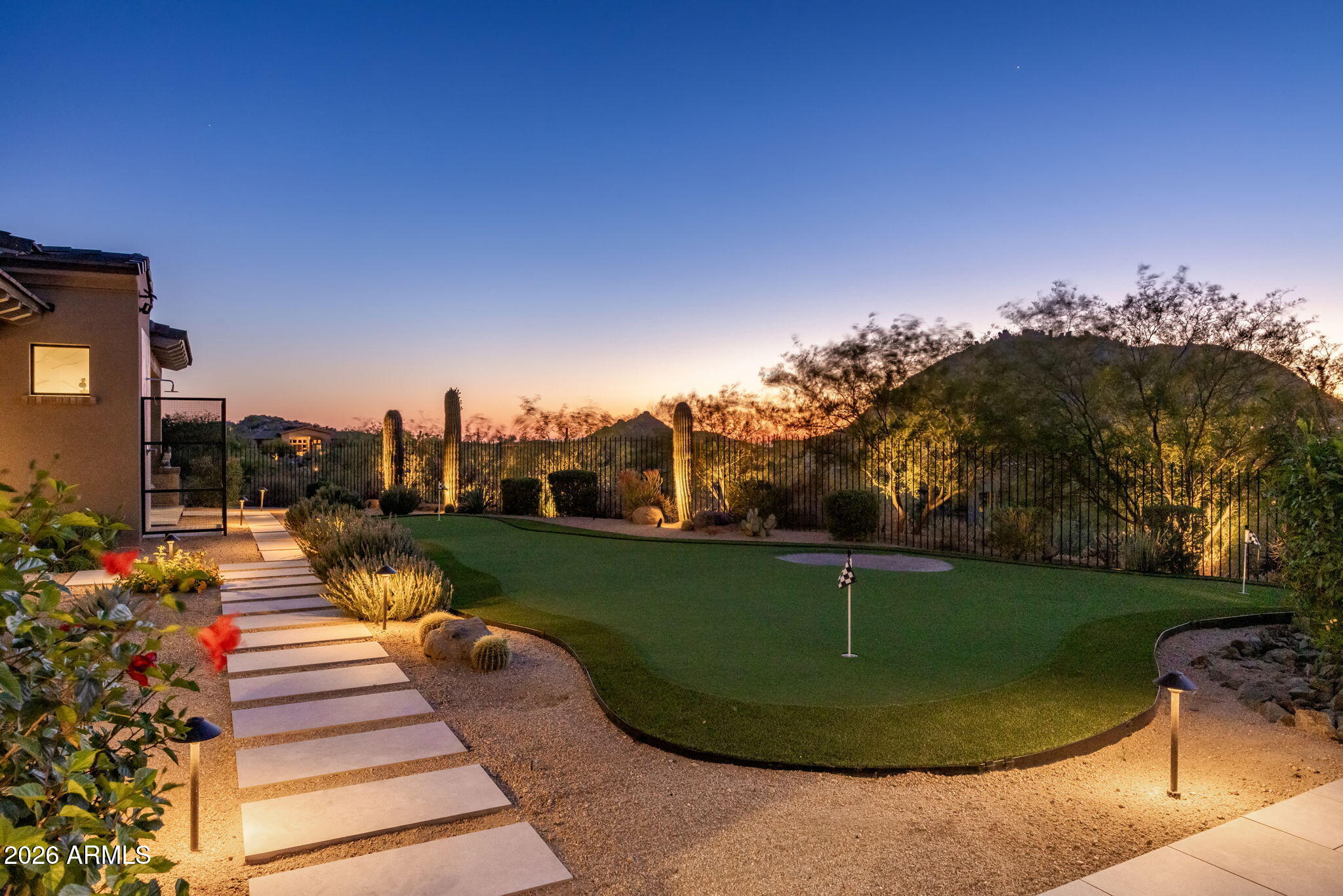 SONORAN CREST - Residential