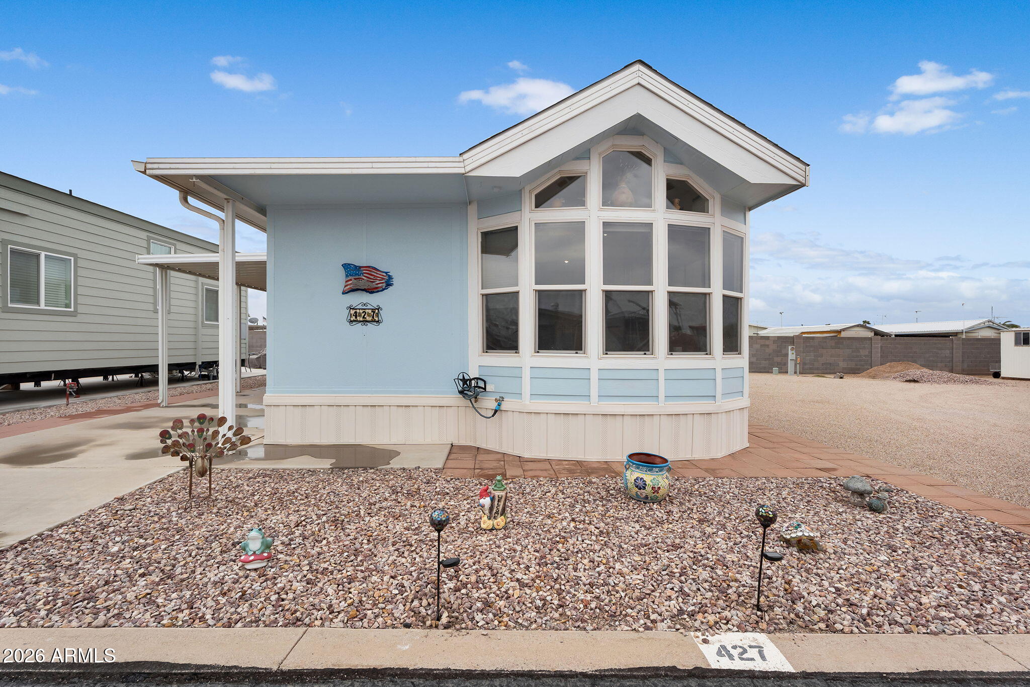 TIERRA DEL SOL RV RESORT - Land
