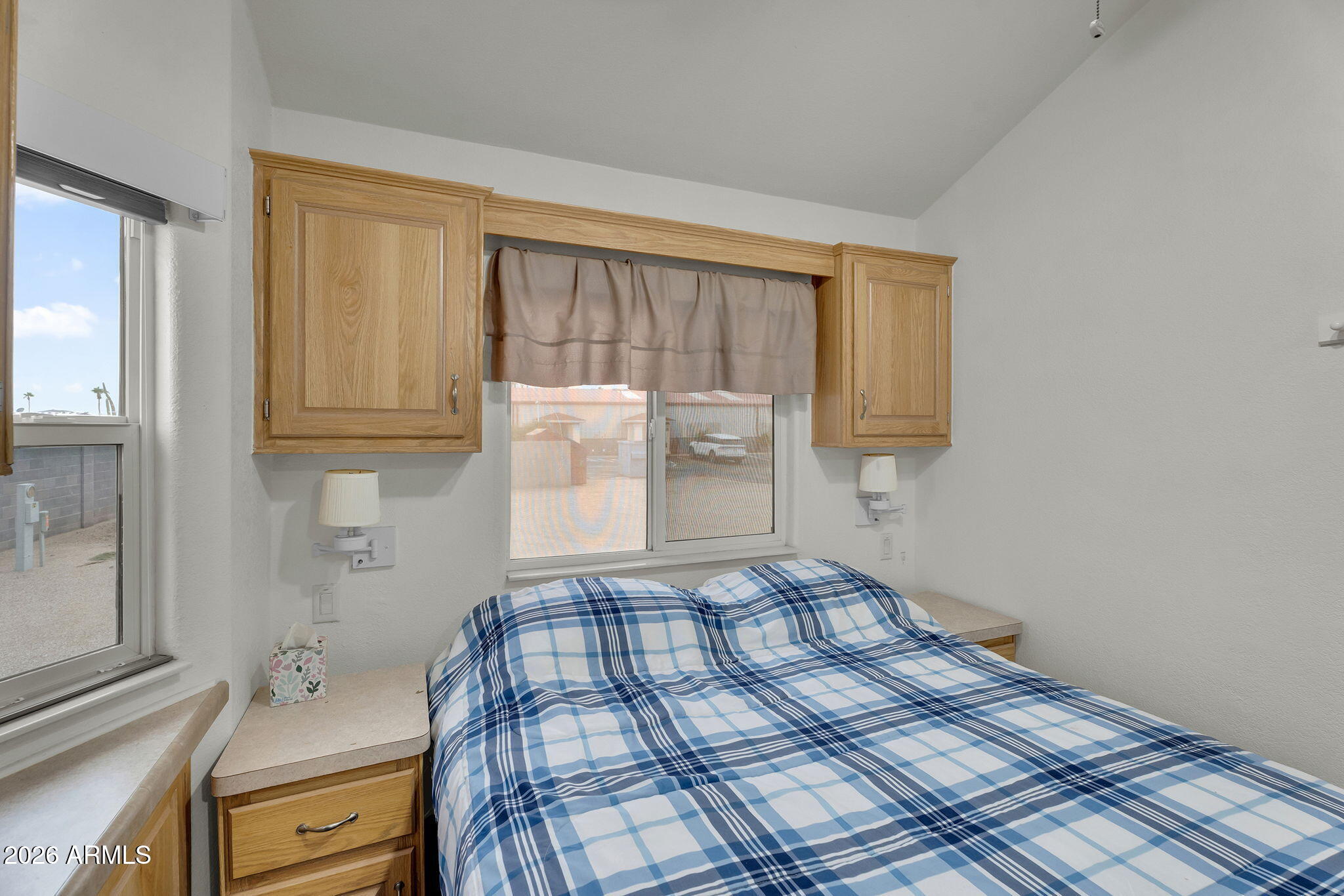 TIERRA DEL SOL RV RESORT - Land