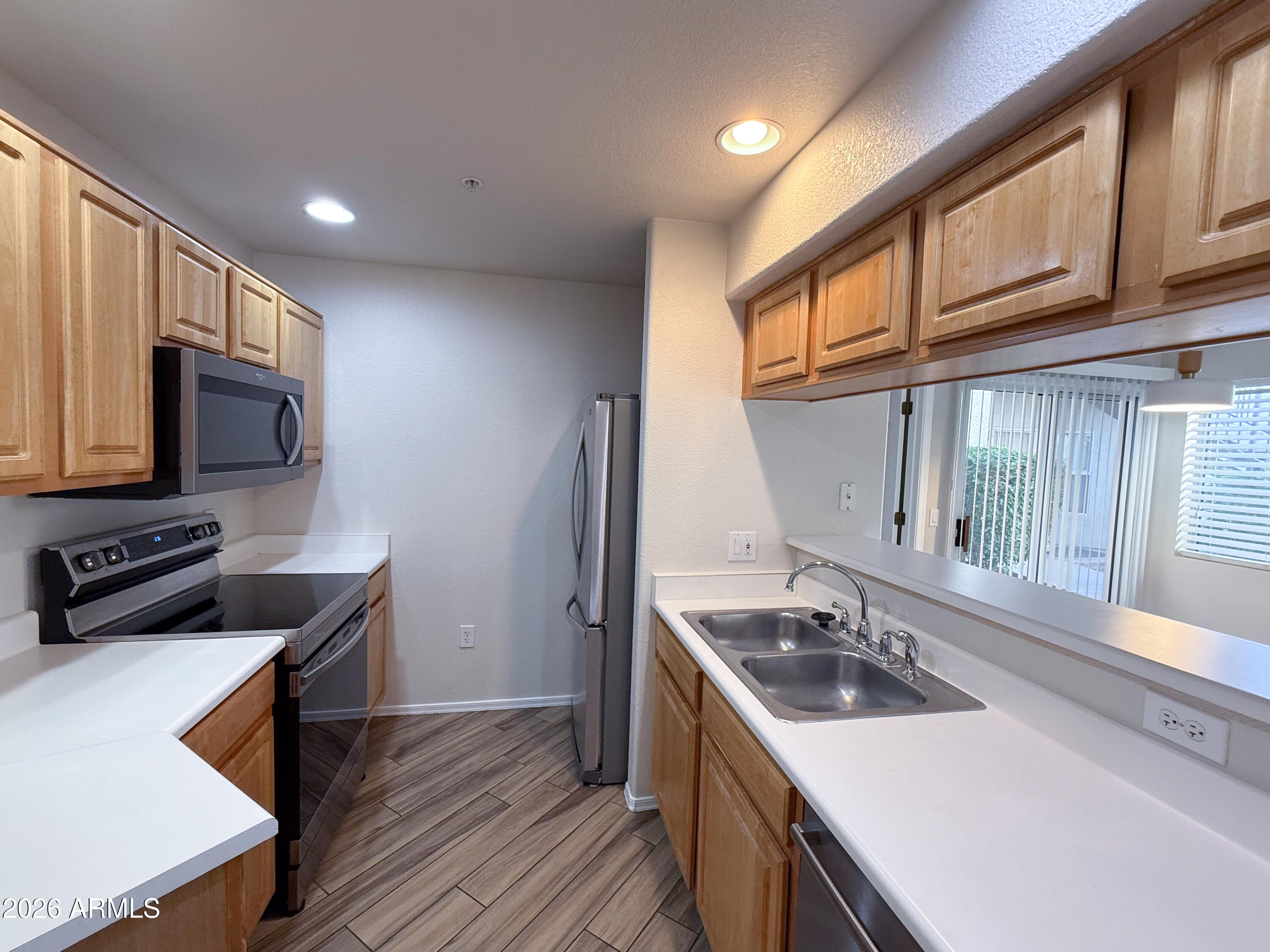 ARROWHEAD LAKES CONDO - Residential
