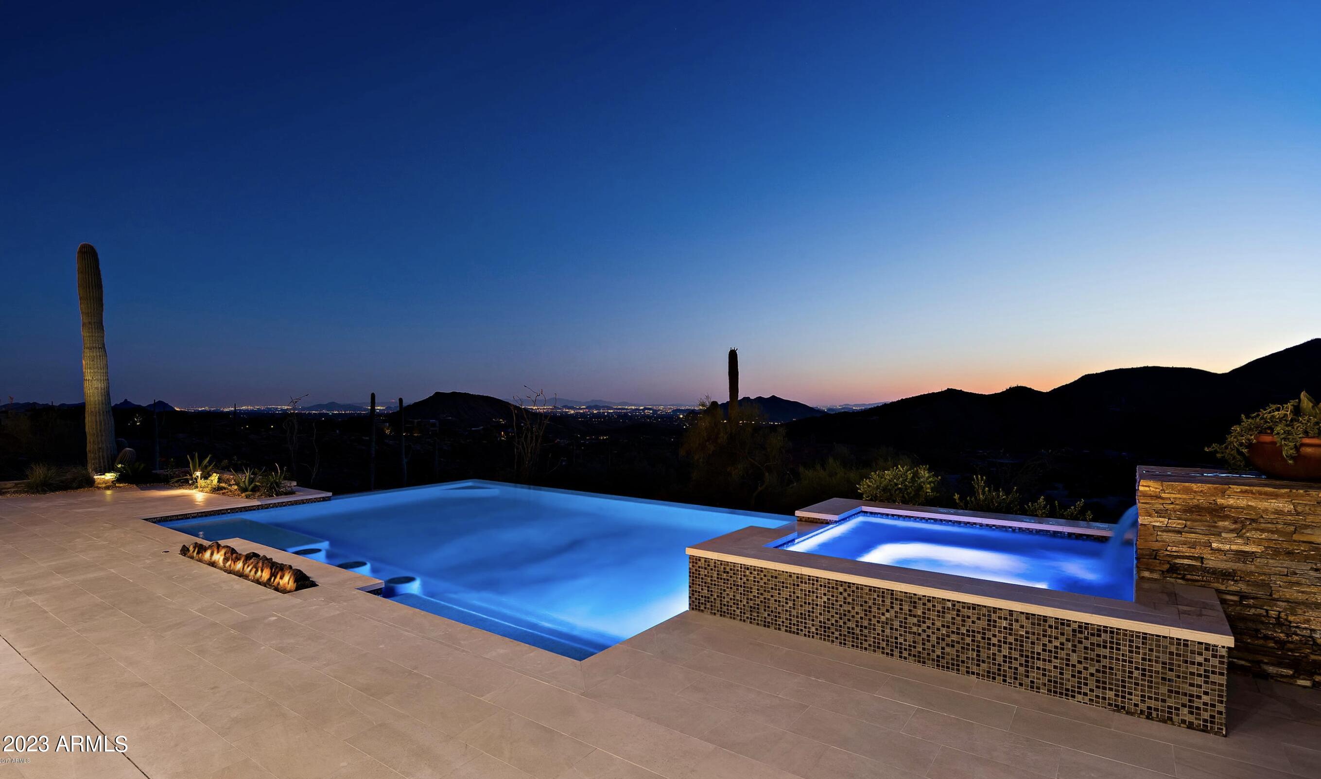 DESERT MOUNTAIN - Residential