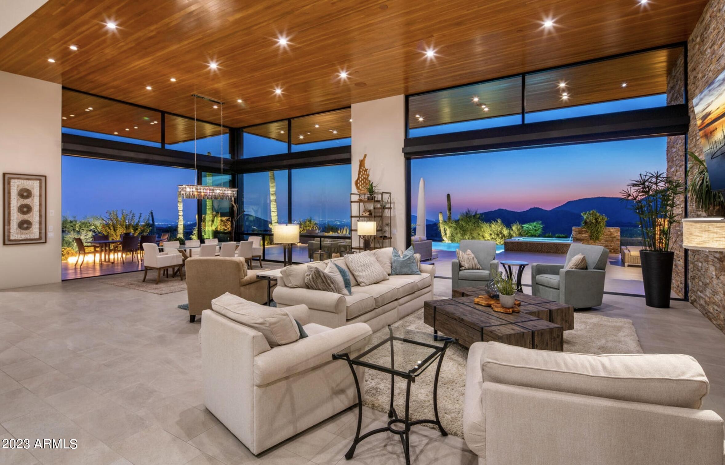 DESERT MOUNTAIN - Residential