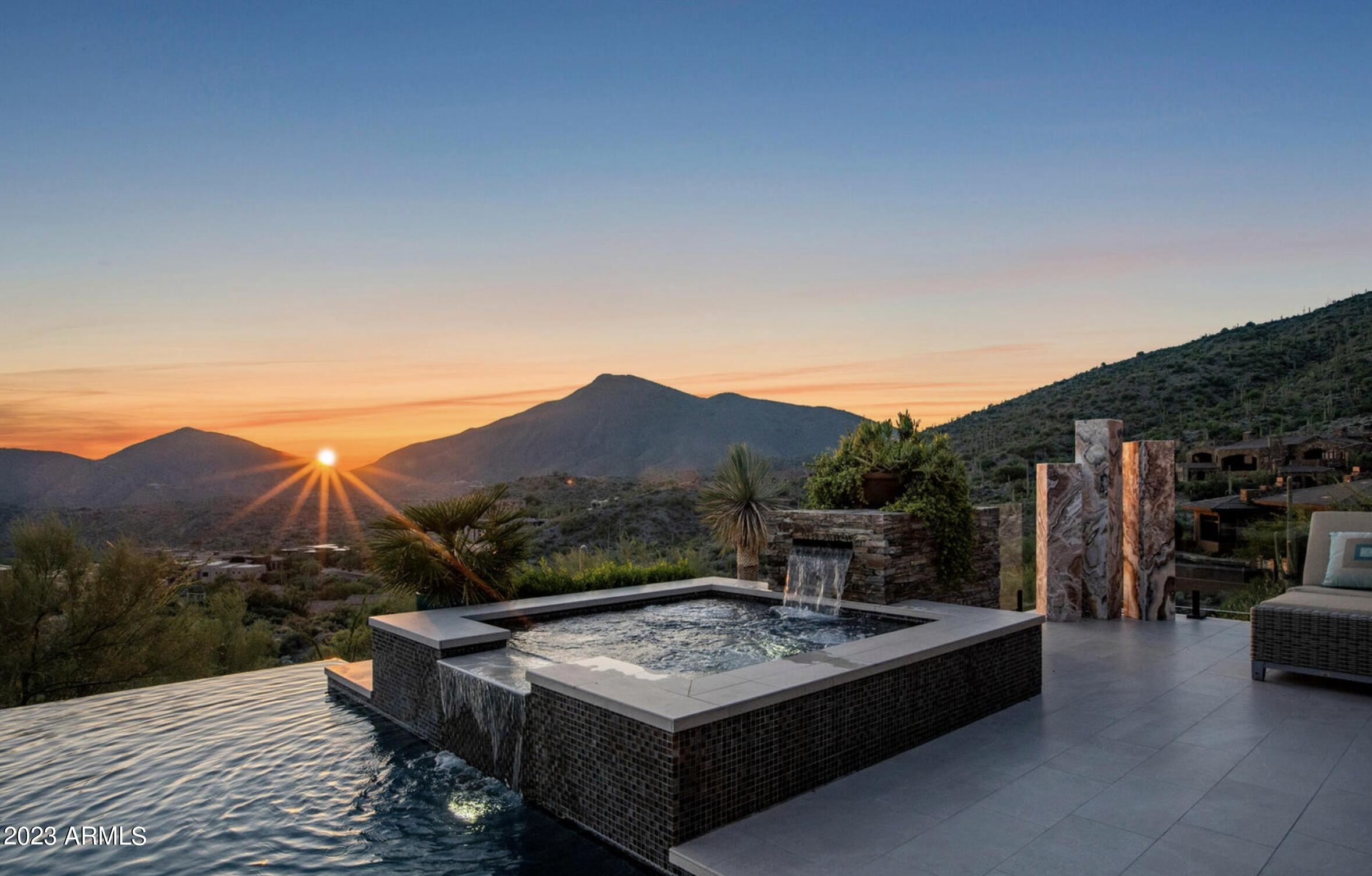 DESERT MOUNTAIN - Residential