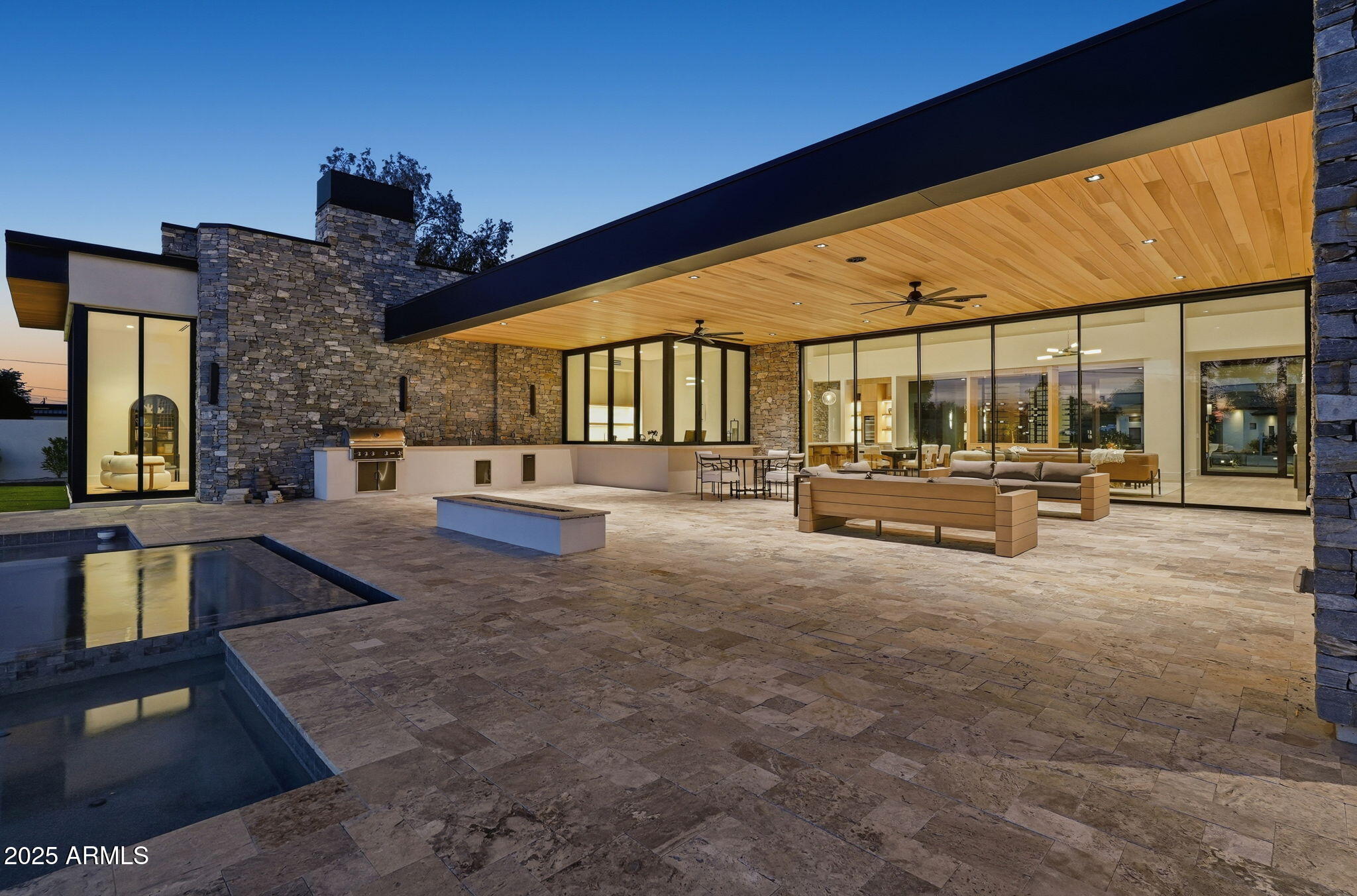 DESERT ESTATES 4 - Residential