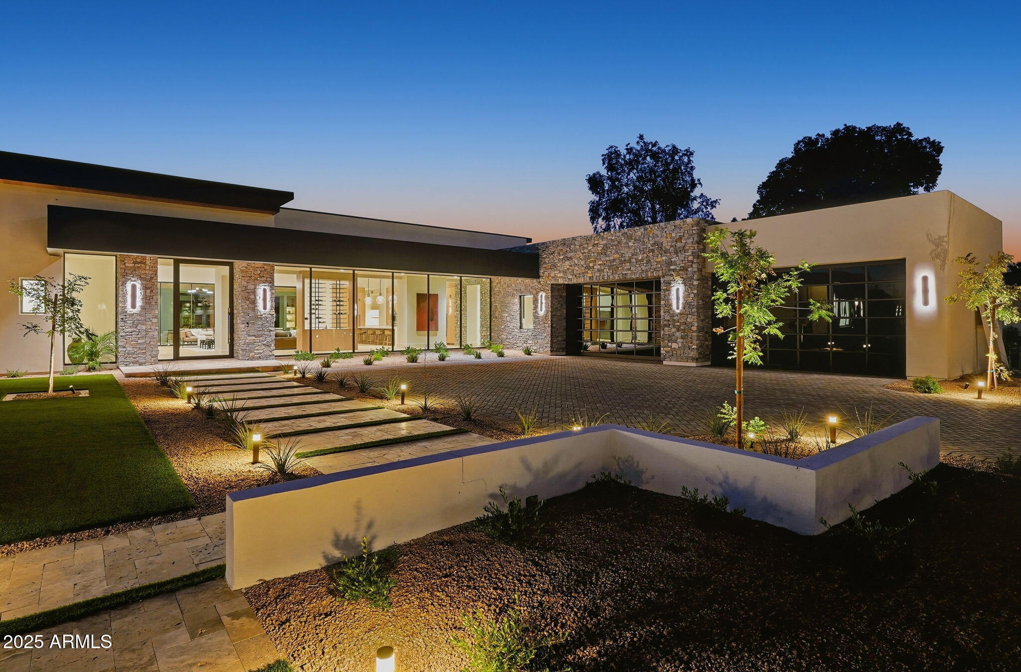 DESERT ESTATES 4 - Residential