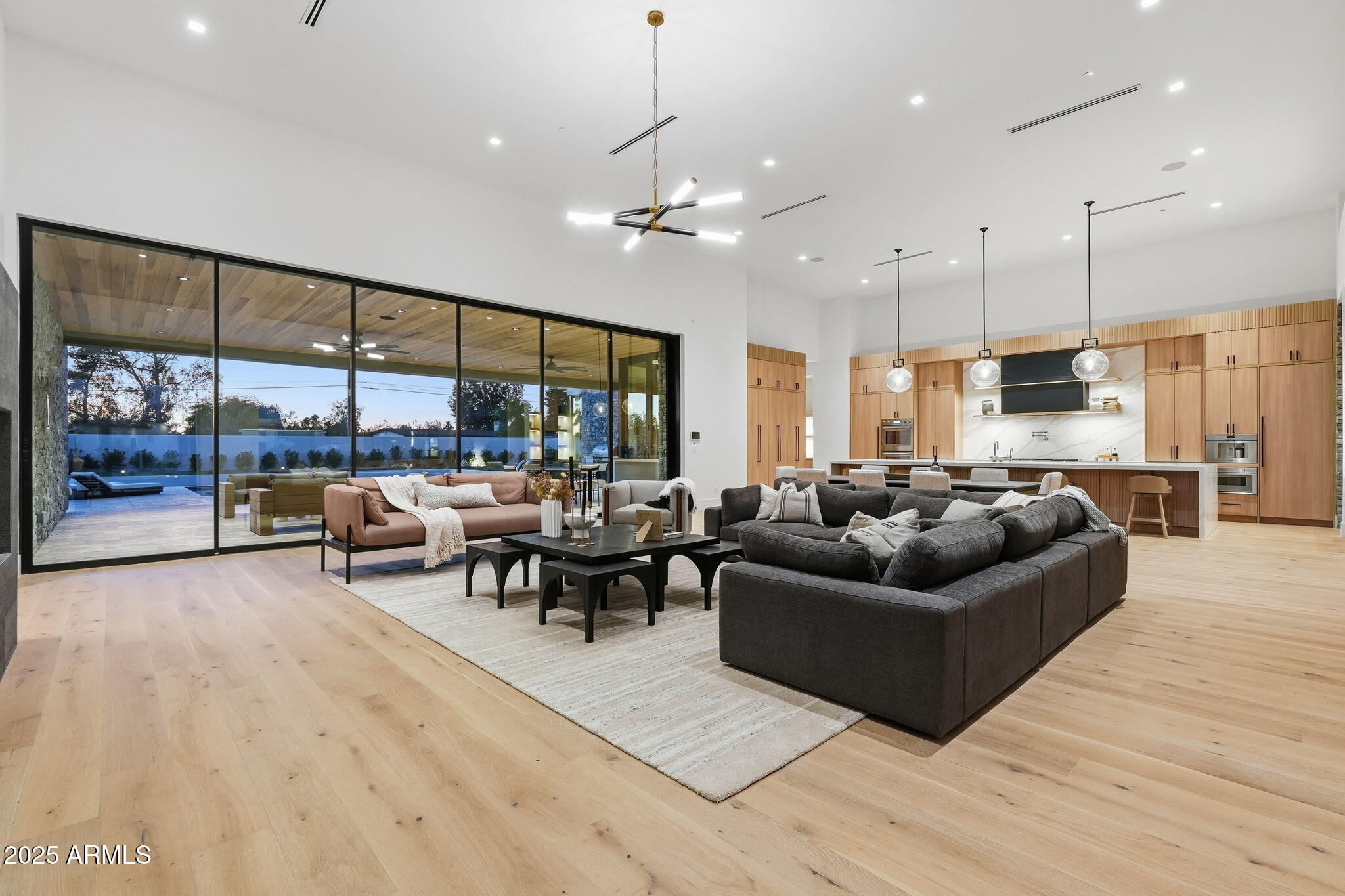 DESERT ESTATES 4 - Residential