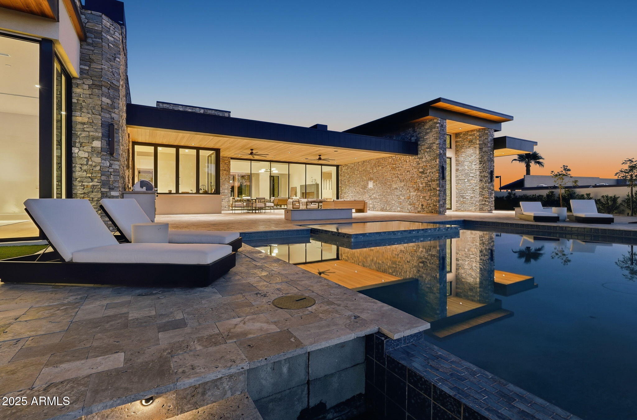 DESERT ESTATES 4 - Residential