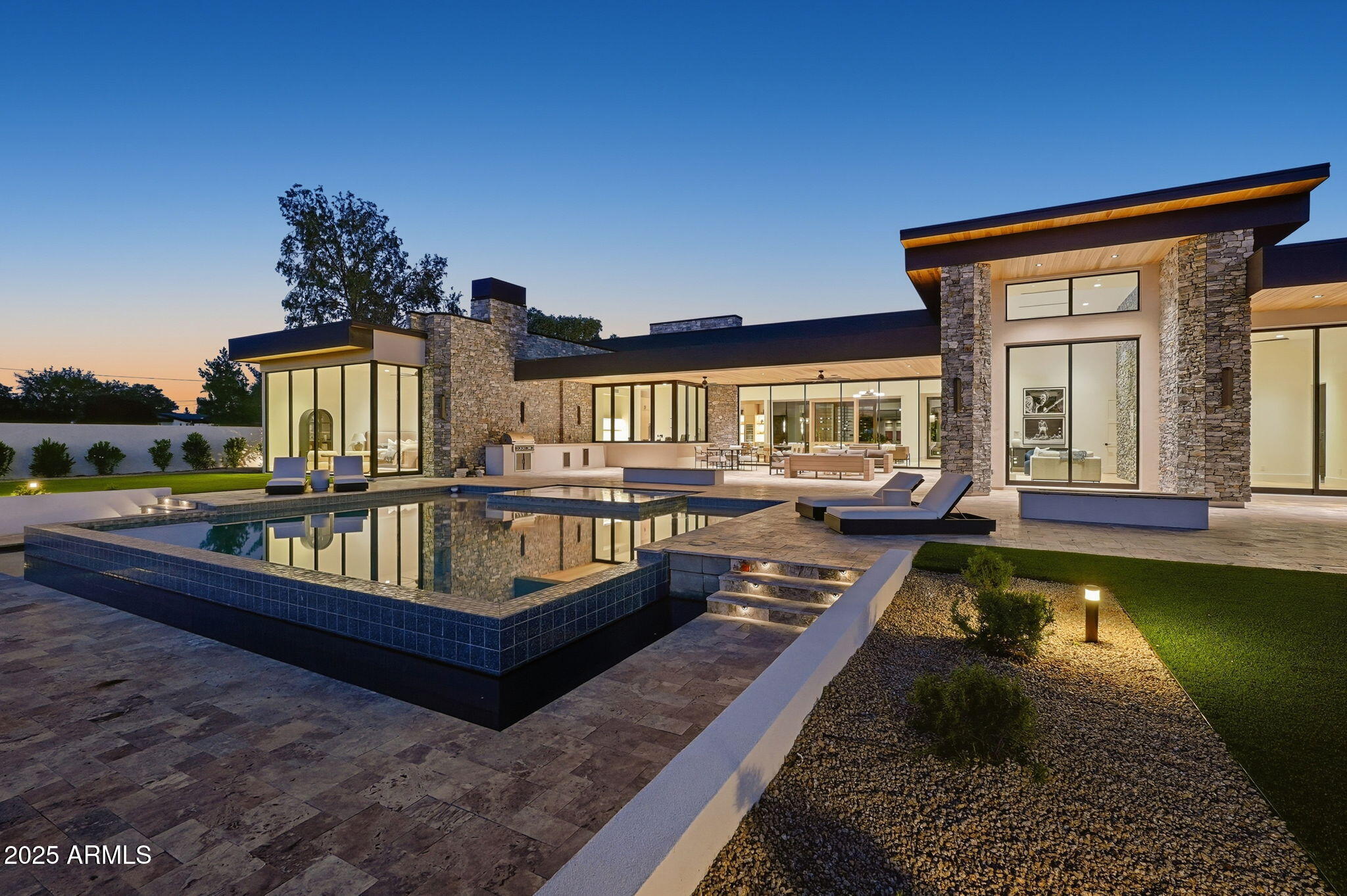 DESERT ESTATES 4 - Residential