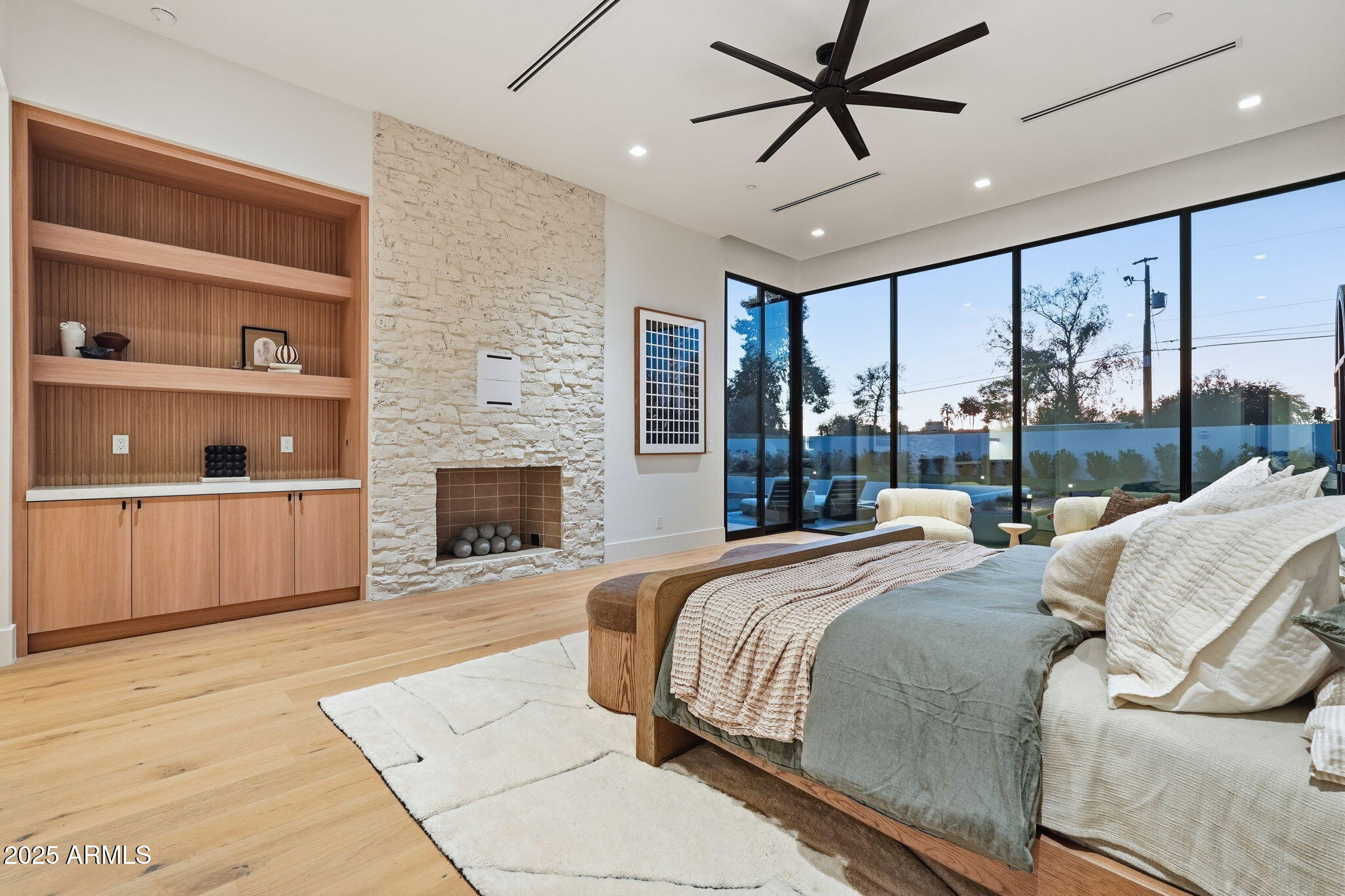 DESERT ESTATES 4 - Residential