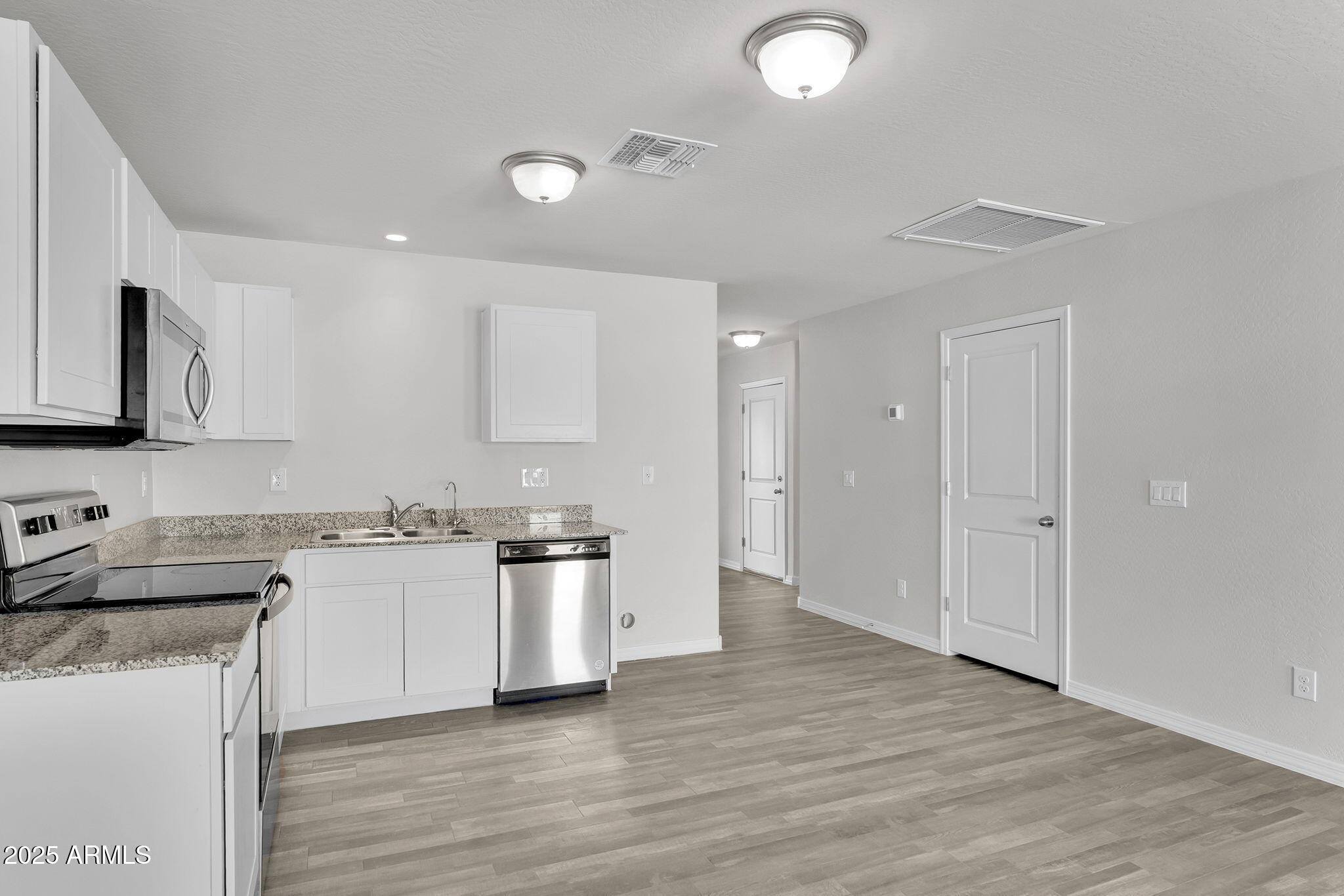 PICACHO CROSSING (LOTS 1-6 & 57-322) - Residential