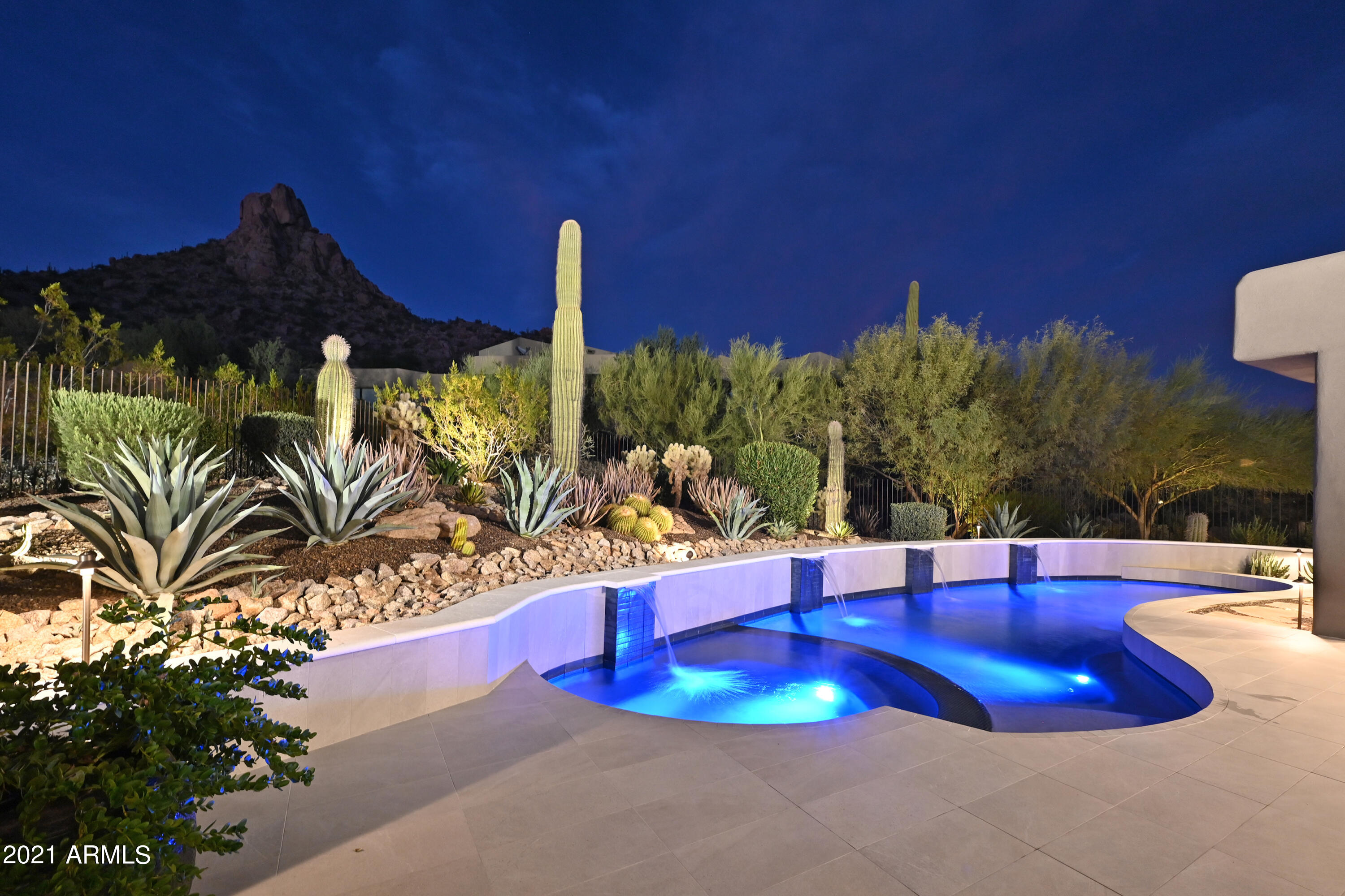 HILLSIDE VILLAS AT DESERT HIGHLANDS REPL OF REPL - Residential