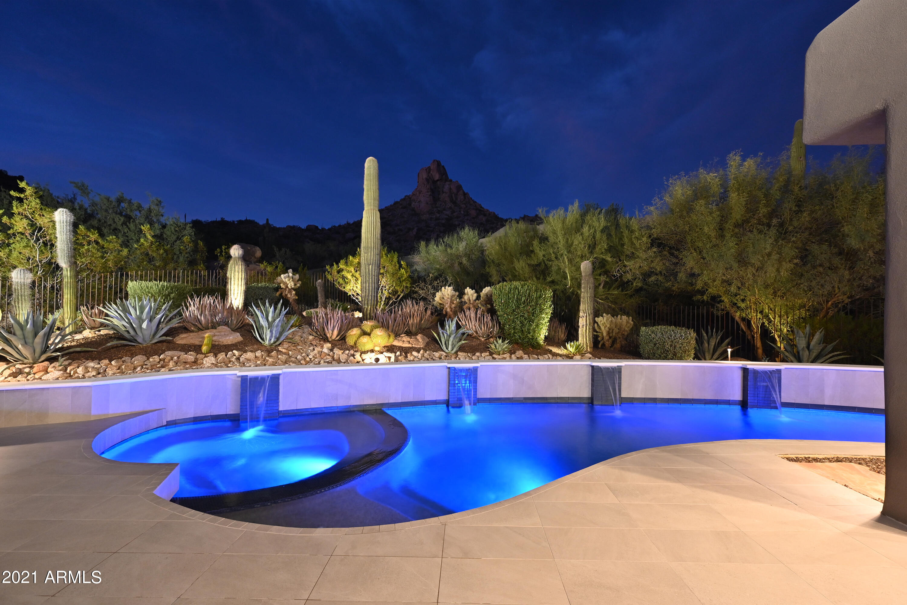 HILLSIDE VILLAS AT DESERT HIGHLANDS REPL OF REPL - Residential
