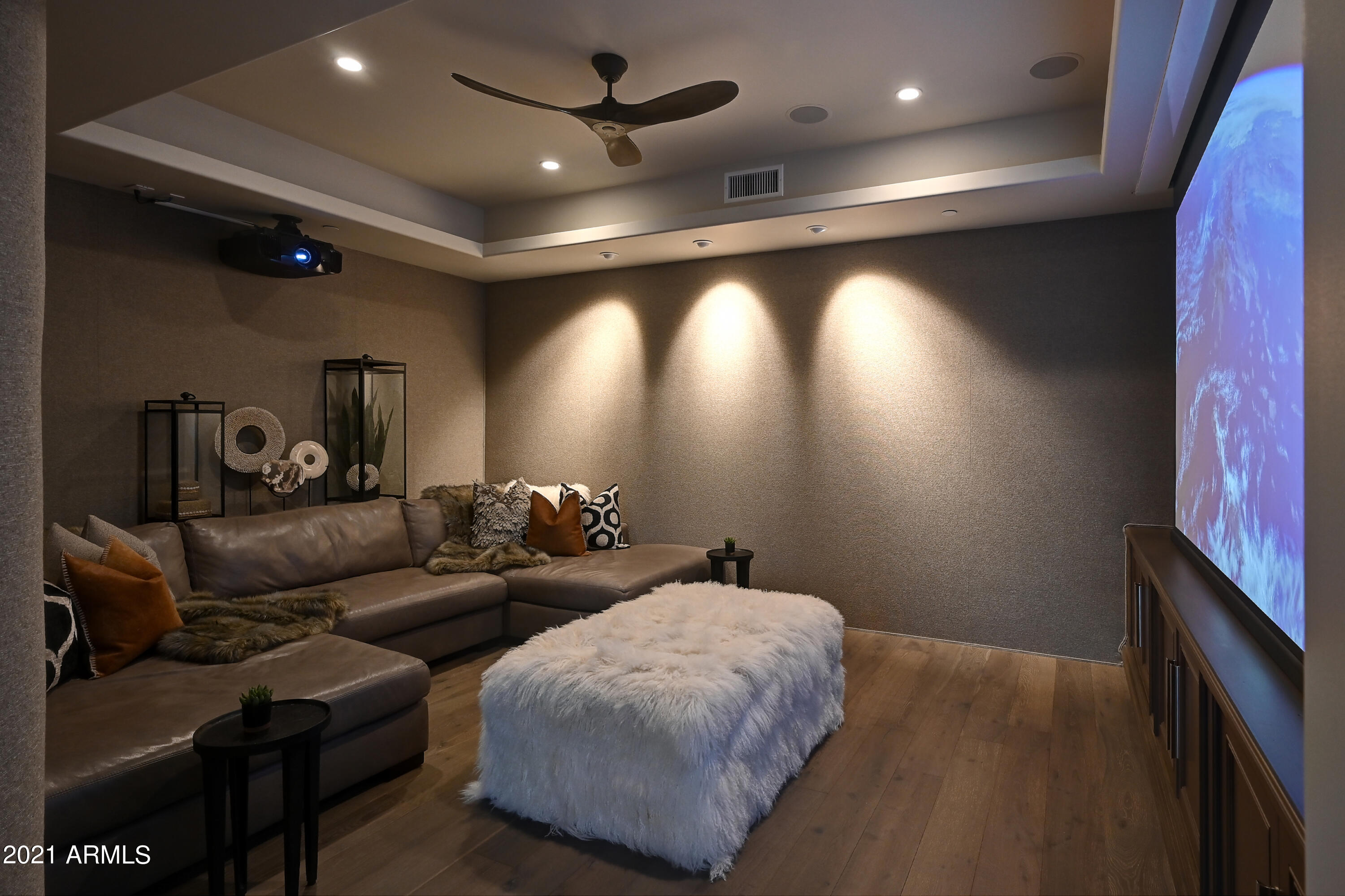 HILLSIDE VILLAS AT DESERT HIGHLANDS REPL OF REPL - Residential