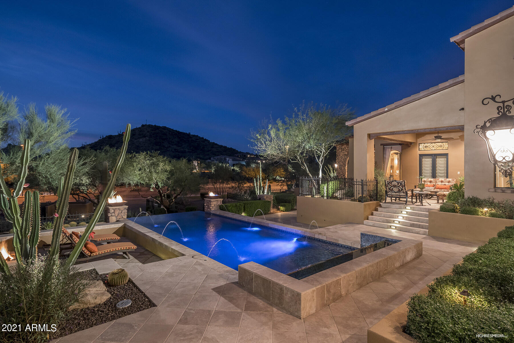 LAS SENDAS - Residential