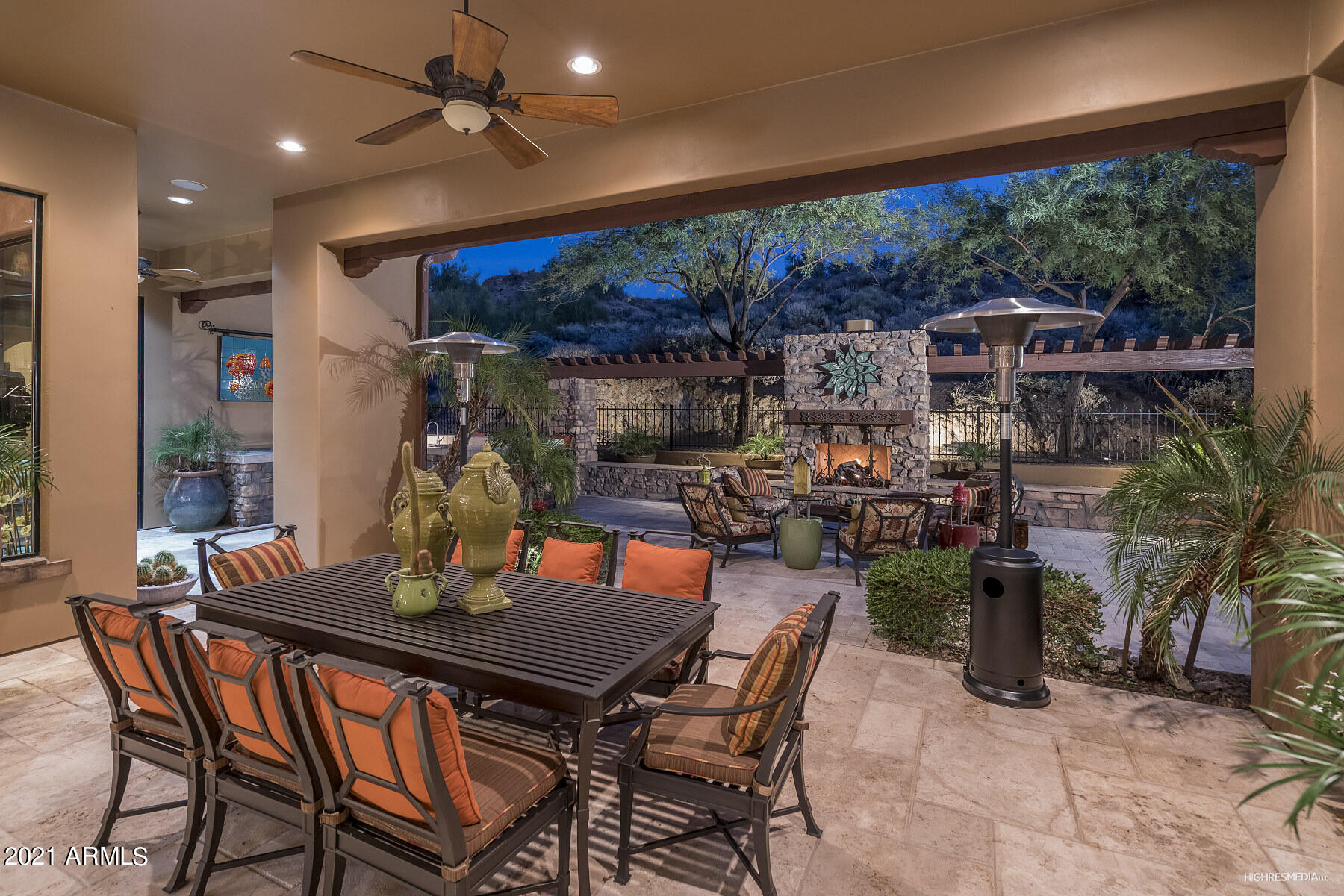 LAS SENDAS - Residential