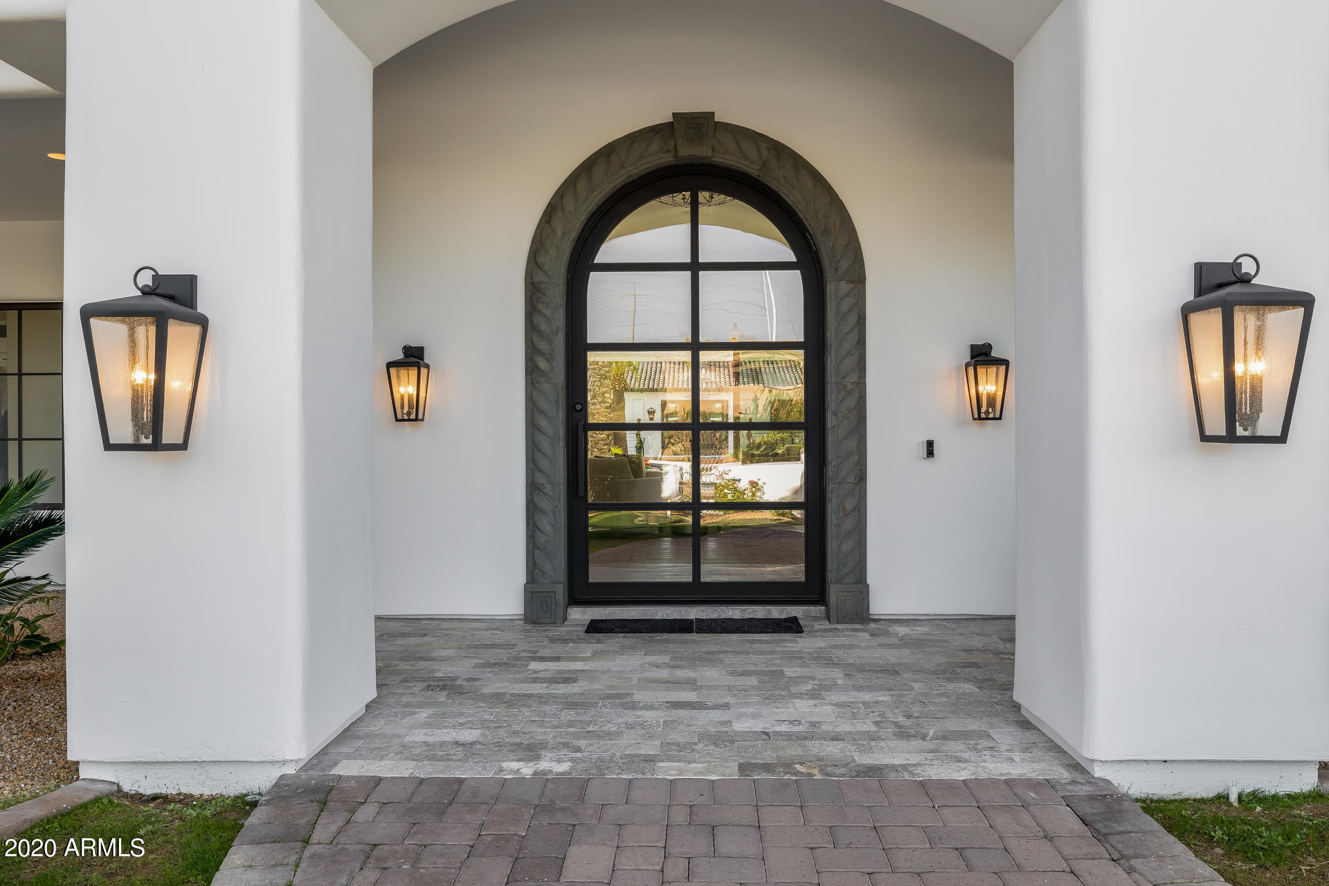 MIRAGE CROSSING - Residential
