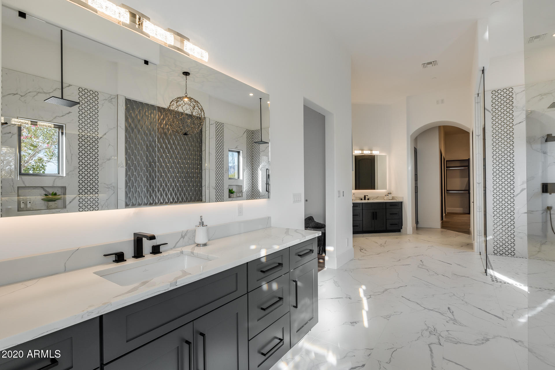 MIRAGE CROSSING - Residential
