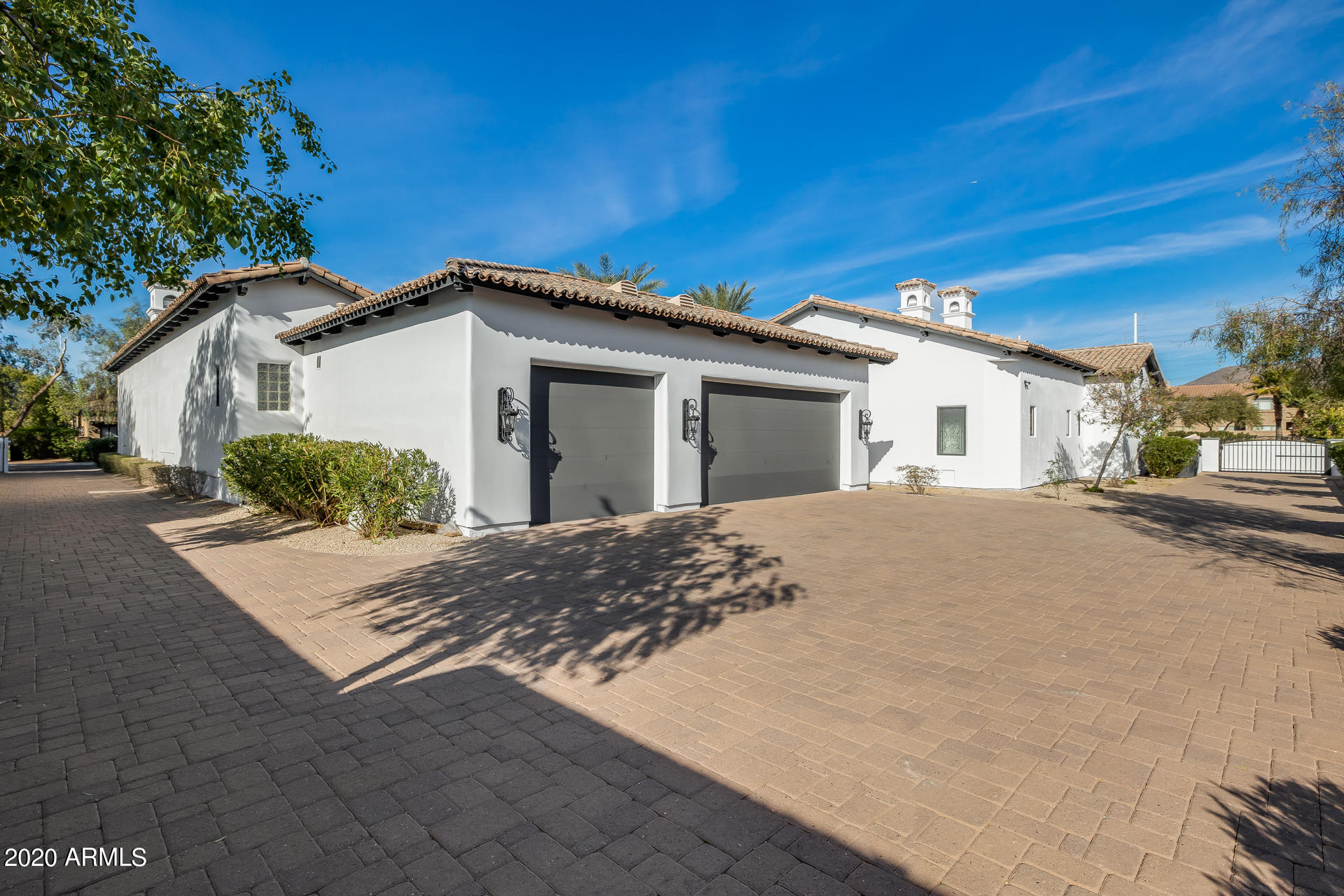 MIRAGE CROSSING - Residential