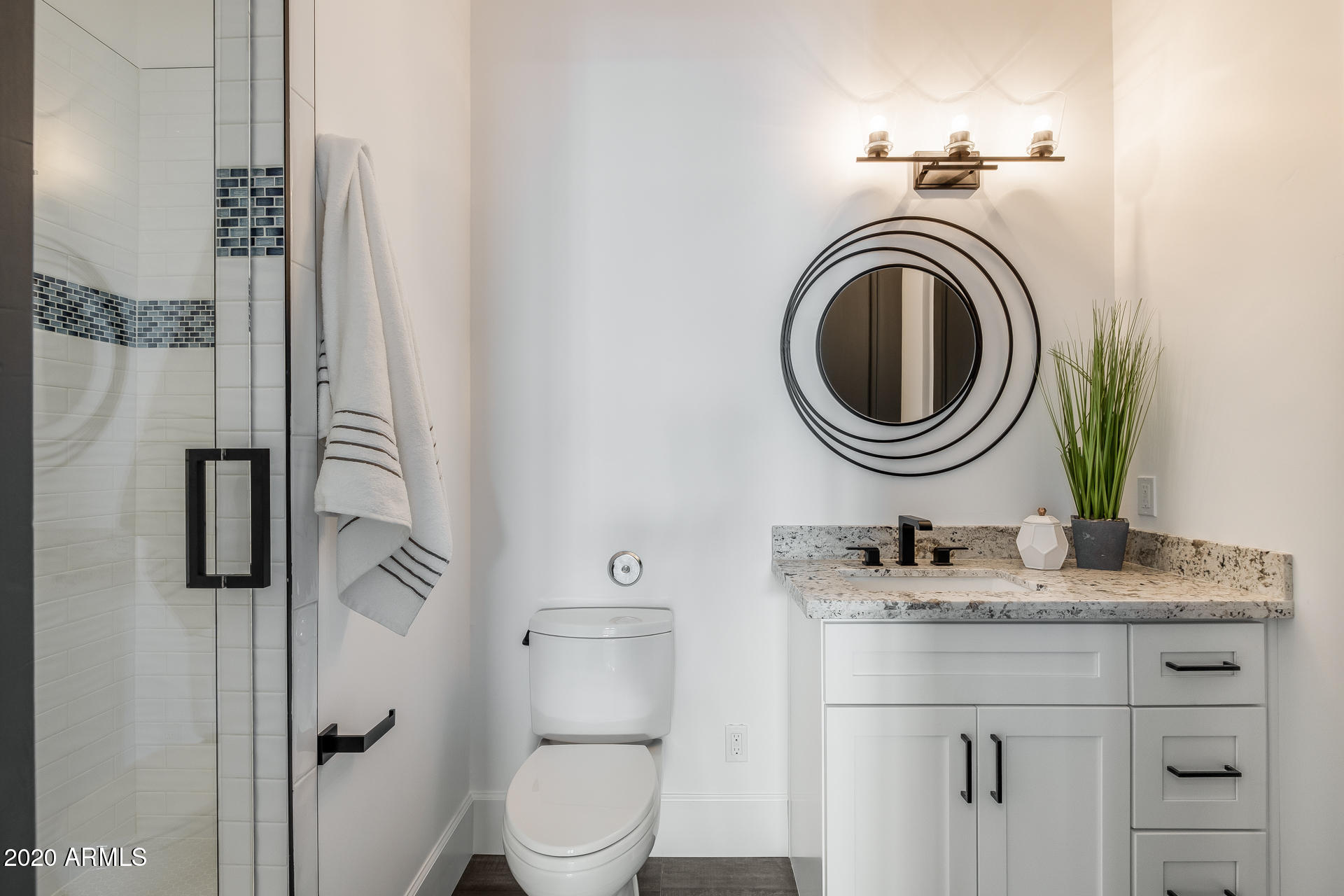 MIRAGE CROSSING - Residential