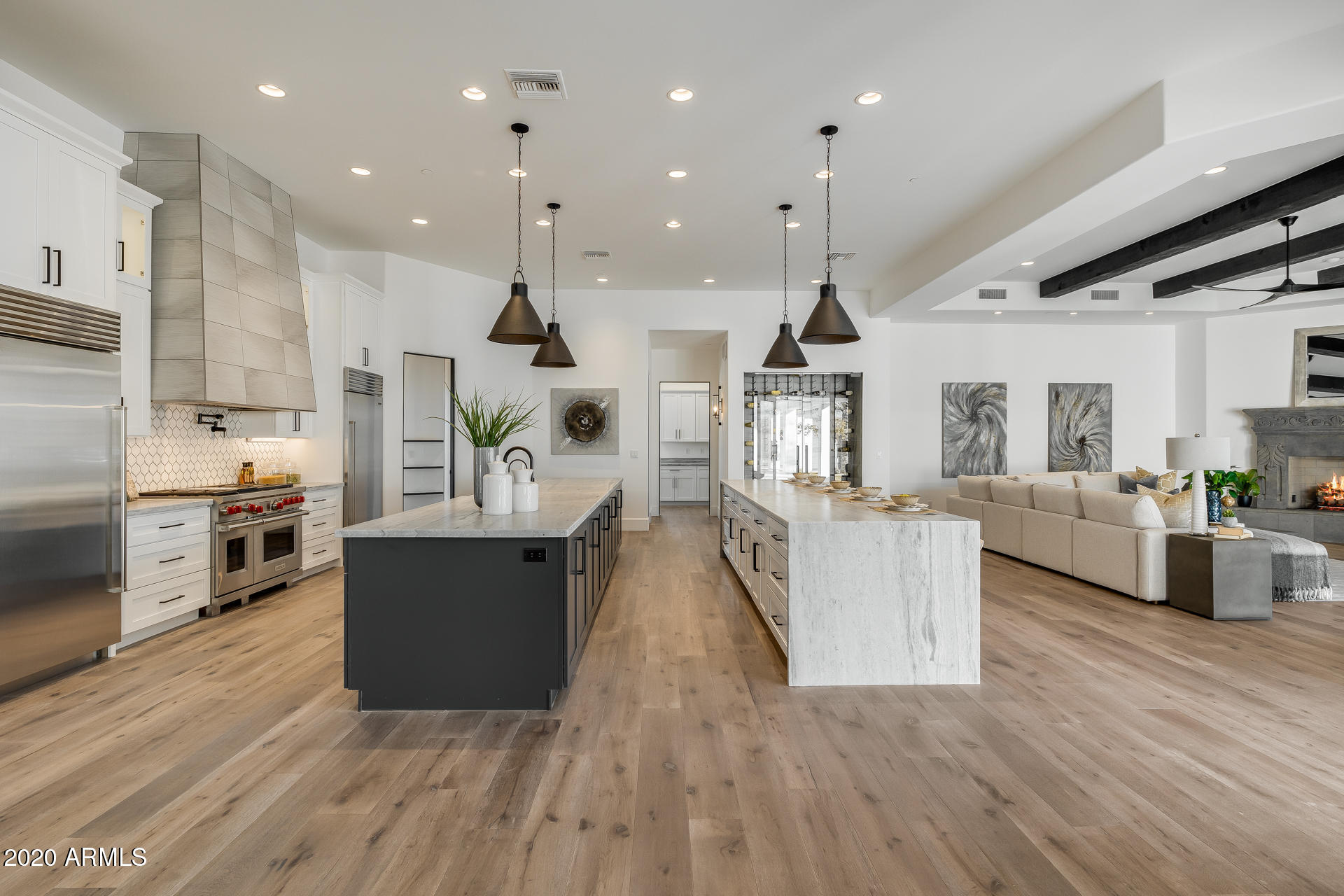 MIRAGE CROSSING - Residential