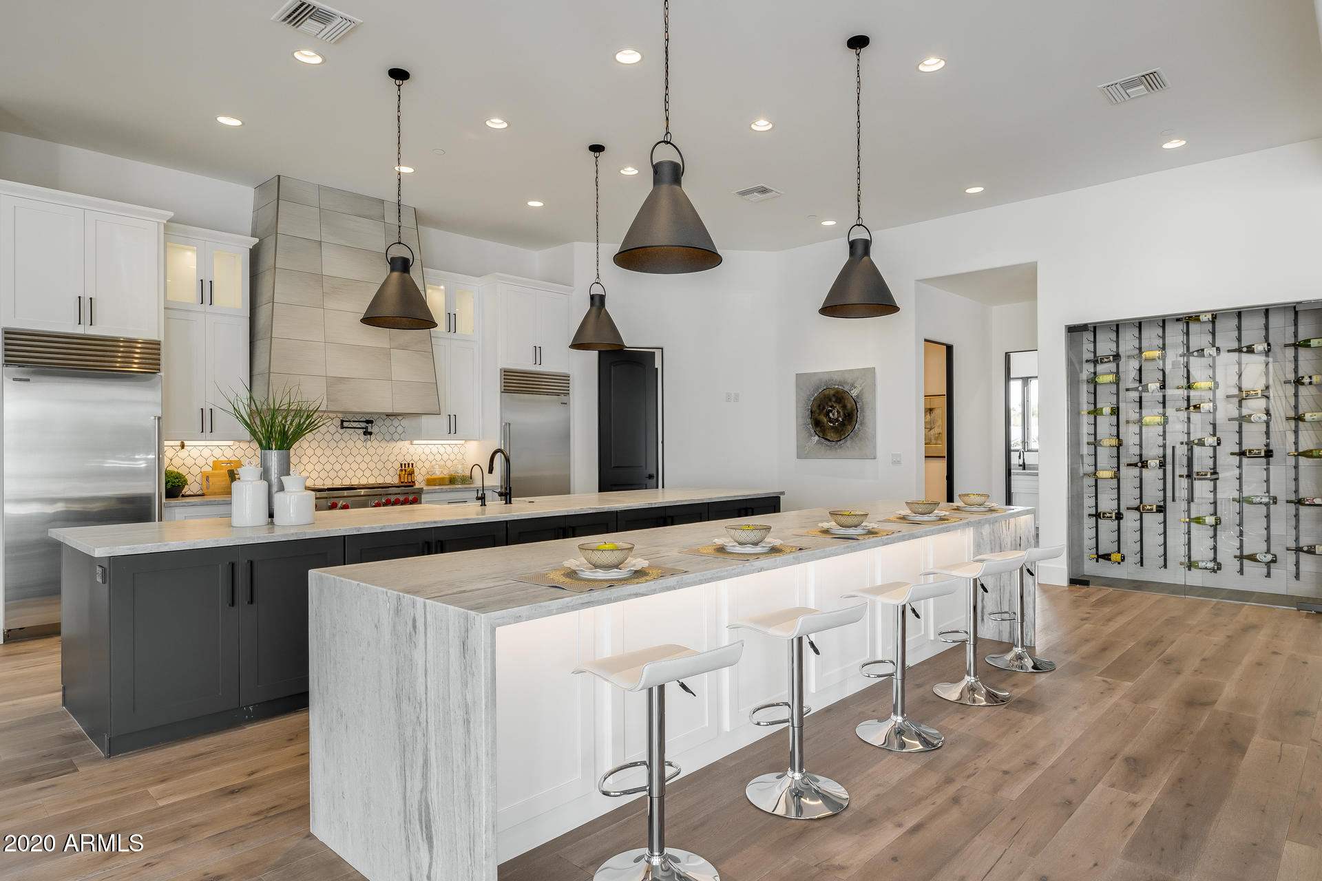 MIRAGE CROSSING - Residential
