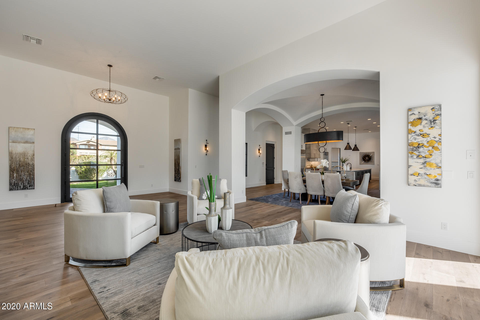 MIRAGE CROSSING - Residential