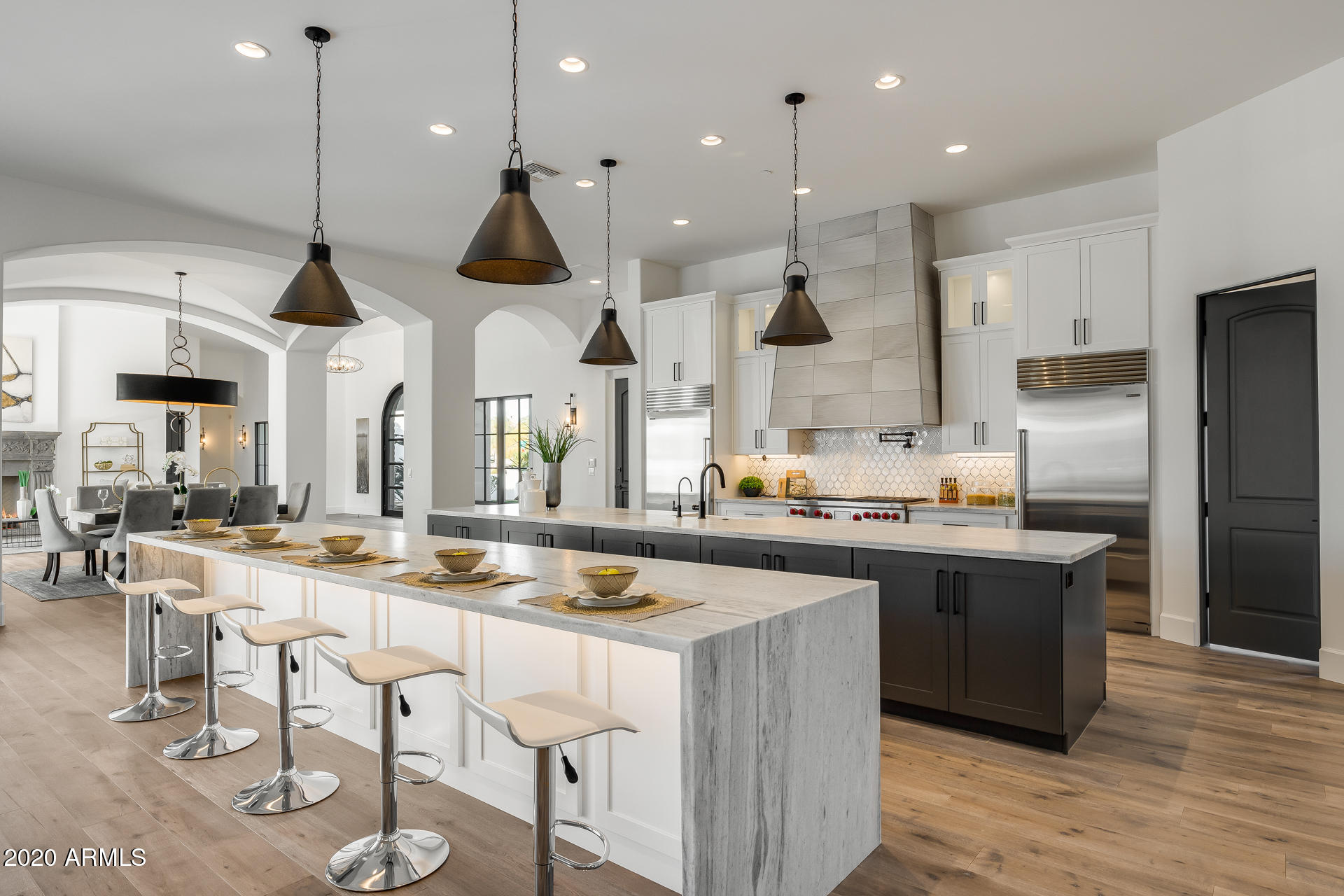 MIRAGE CROSSING - Residential