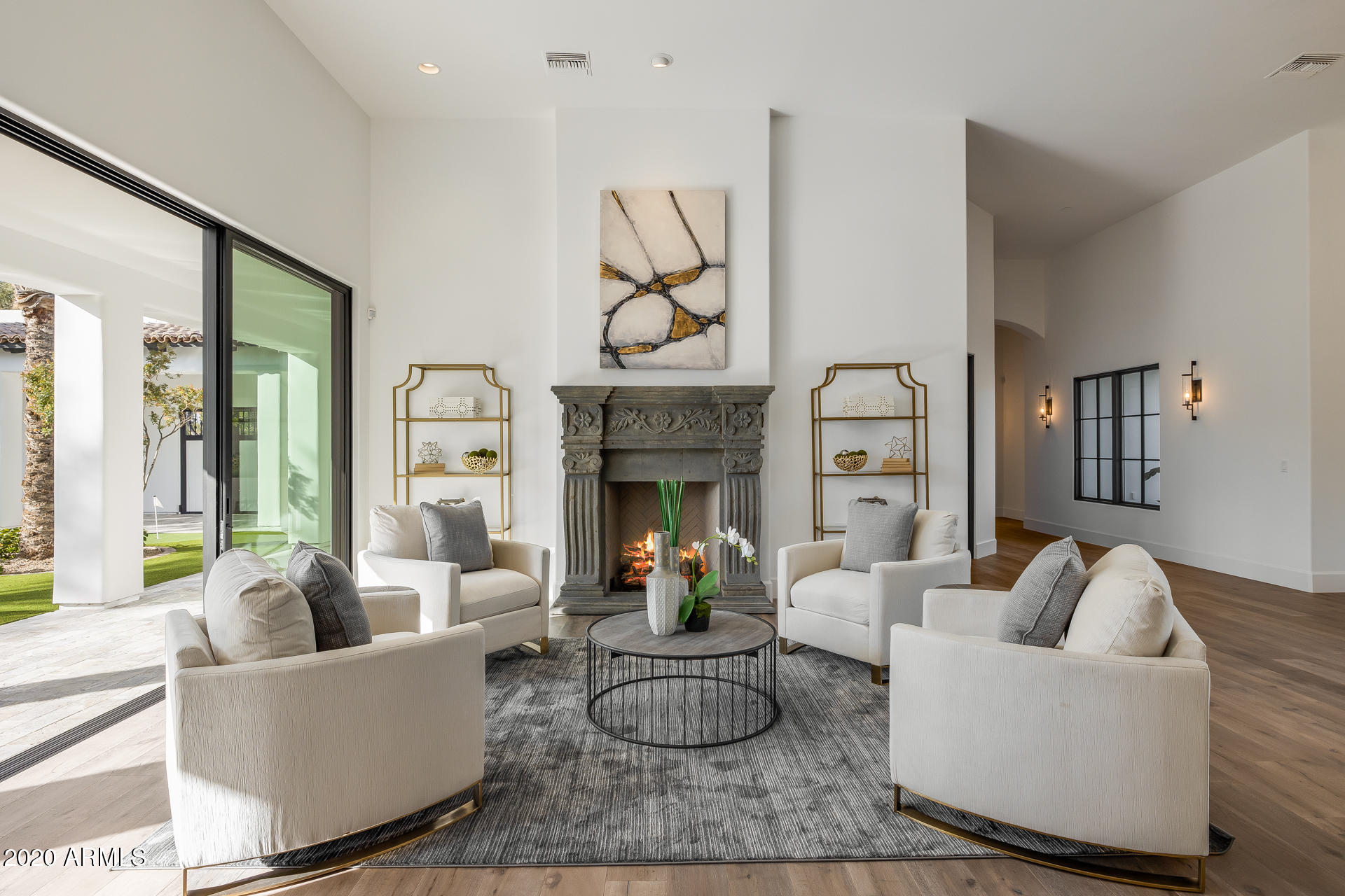 MIRAGE CROSSING - Residential