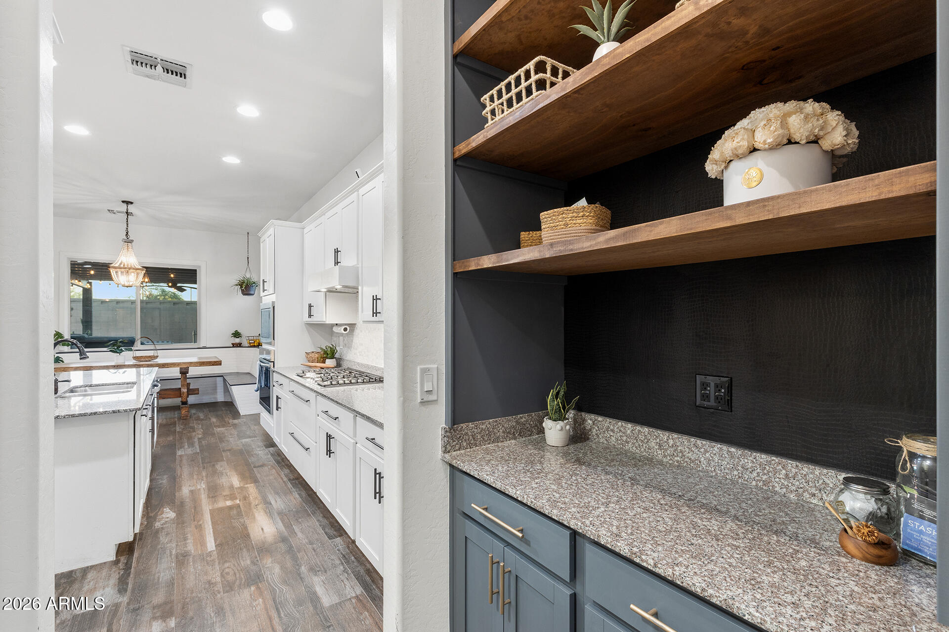 WESTWING MOUNTAIN PARCEL 24 ESCENA - Residential
